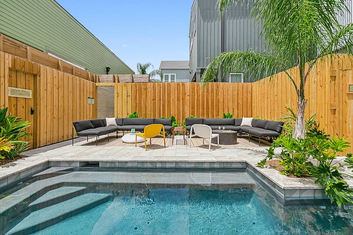 NOLA Luxury | Heated Pool | Private Hot Tub