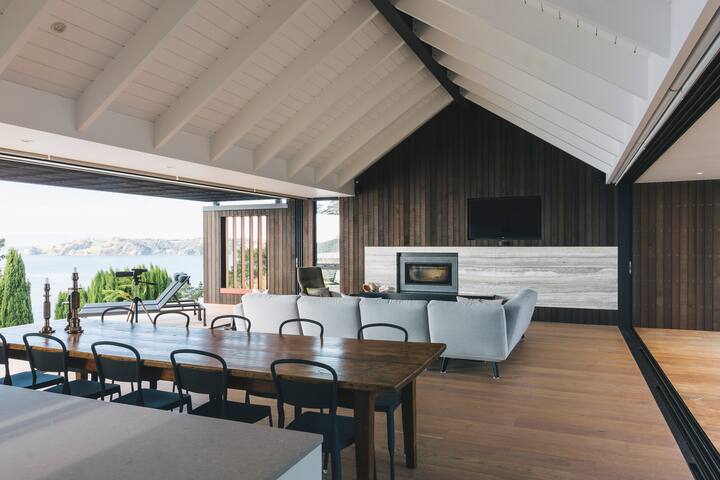 Coast & Country Ltd managed Airbnb listing 3