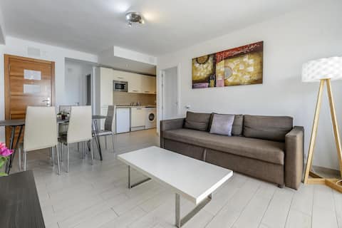 Anuncio de Airbnb popular: Esmeralda Es Viver apartment Ibiza 102 en Eivissa