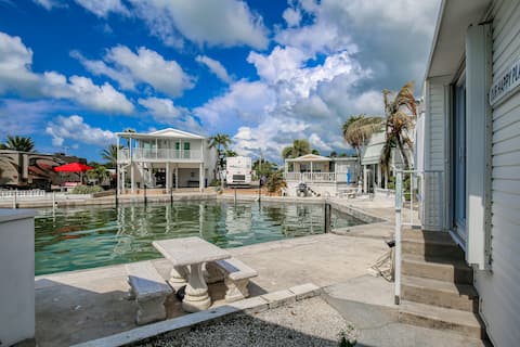 2BR Waterview | Pool | Hot Tub | Dock | Deck