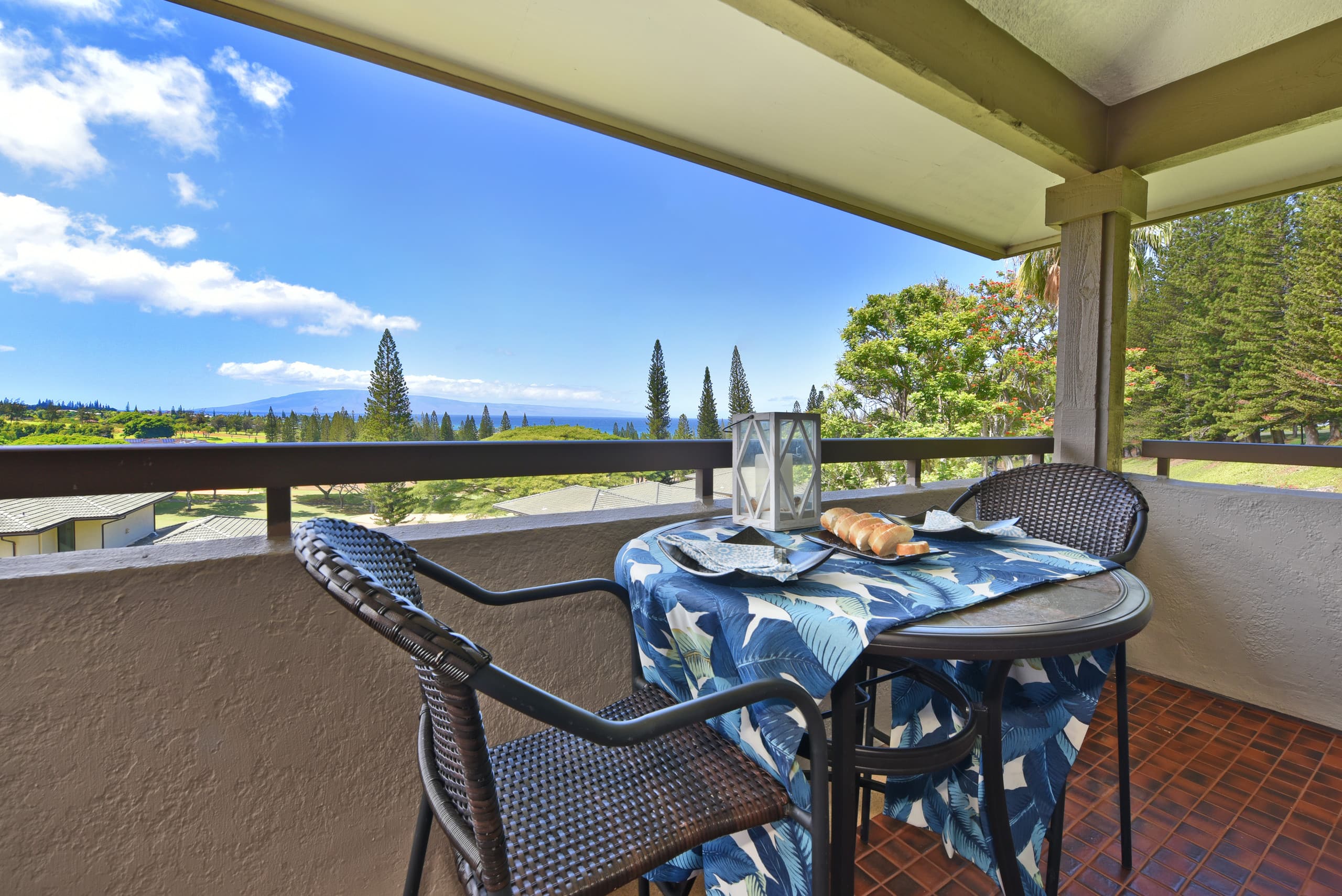 Condo in Lahaina · ★4.87 · 2 bedrooms · 2 beds · 2 baths - Image 24