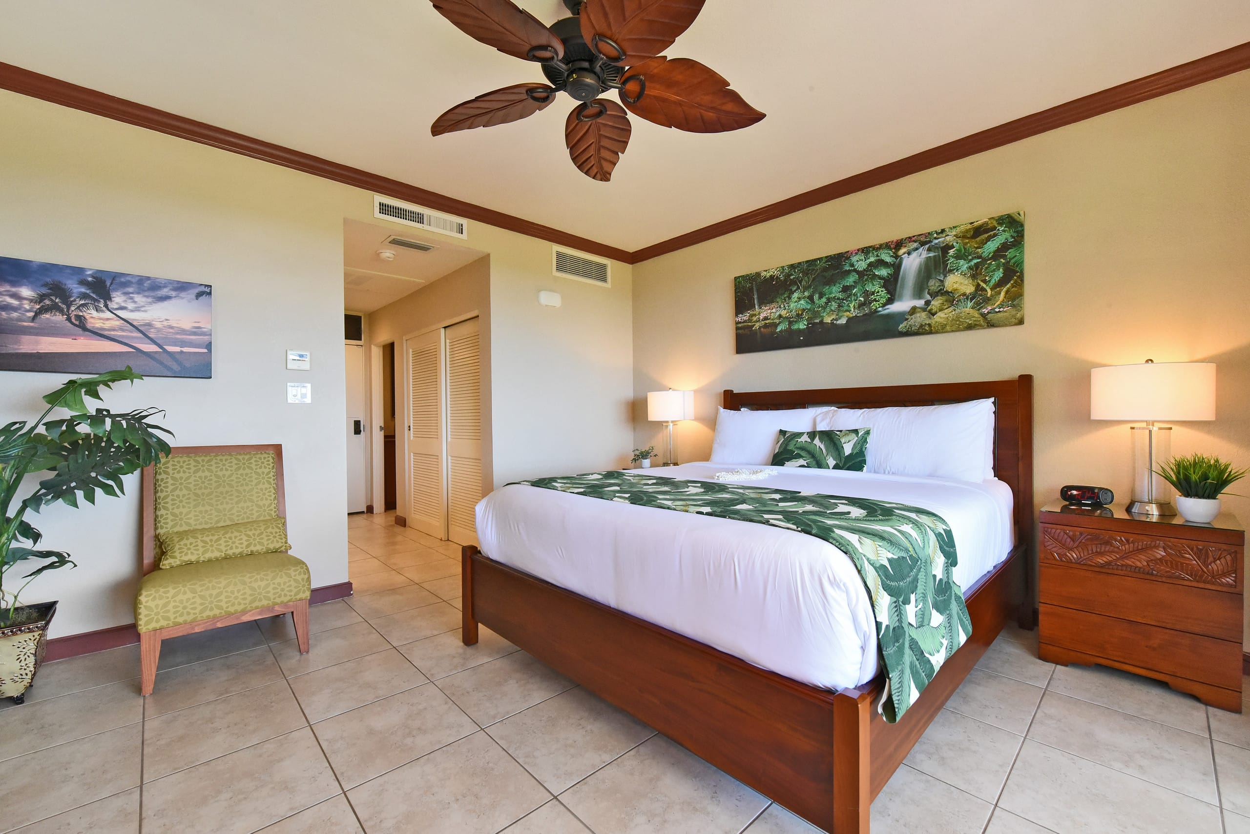 Condo in Lahaina · ★4.87 · 2 bedrooms · 2 beds · 2 baths - Image 7