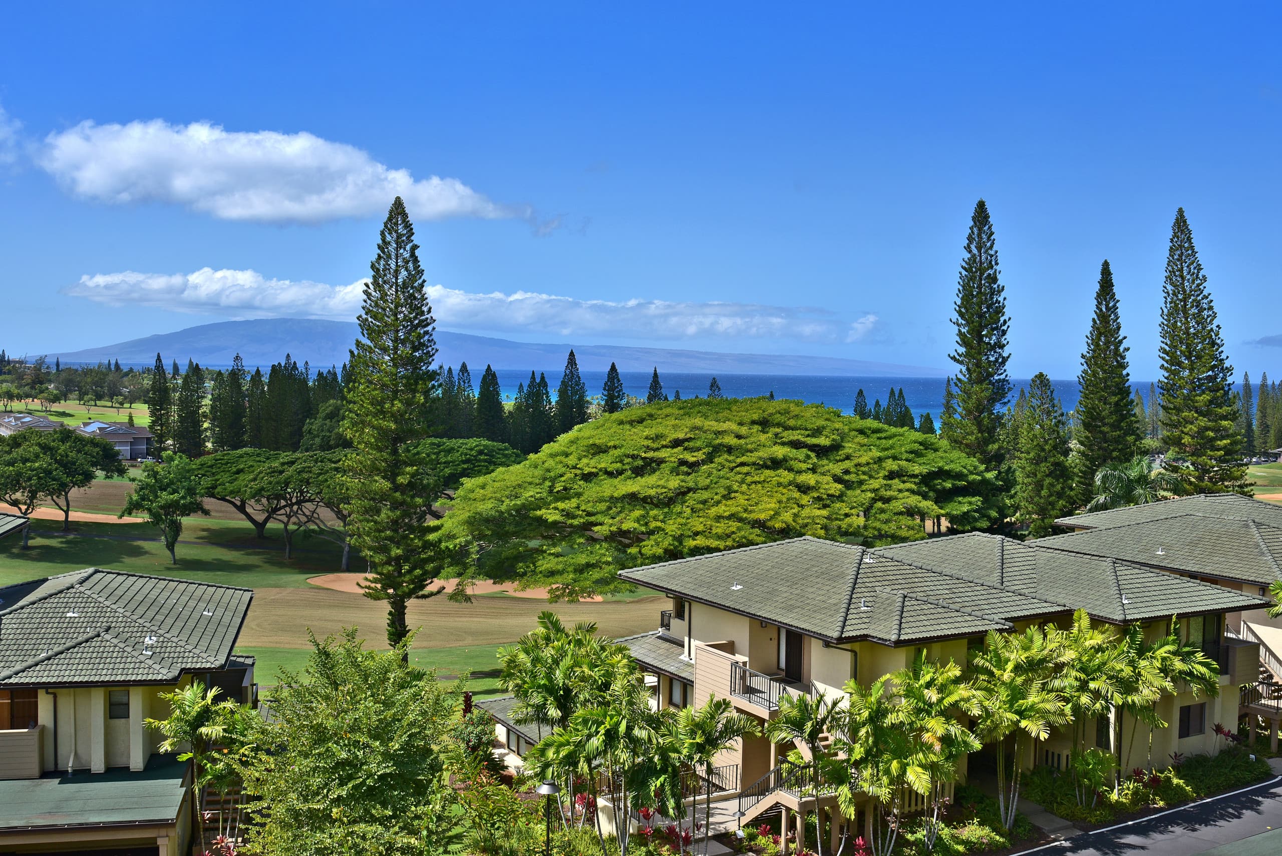 Condo in Lahaina · ★4.87 · 2 bedrooms · 2 beds · 2 baths - Image 27