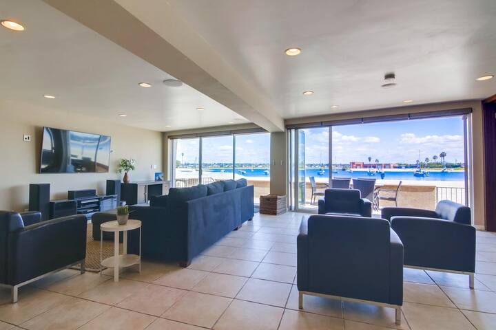 3 Levels of Water Front • A/C • 5 Outdoor Spaces gallery image 5