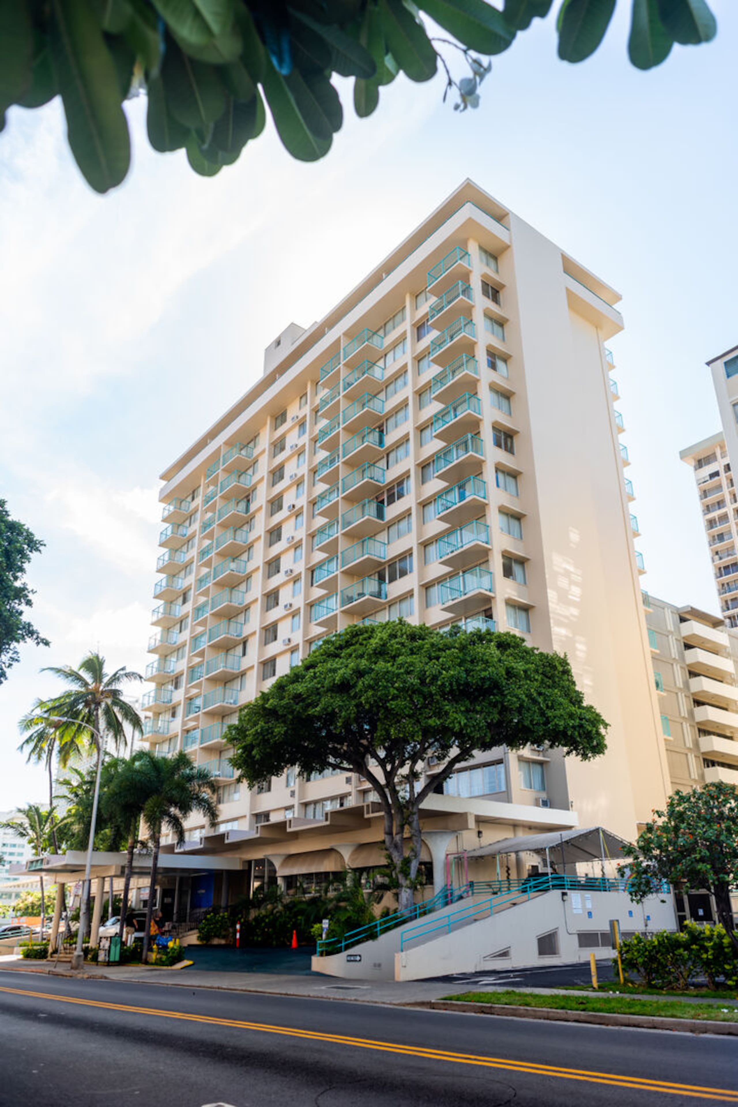 Condo in Honolulu · ★4.64 · 1 bedroom · 1 bed · 1 bath - Image 15