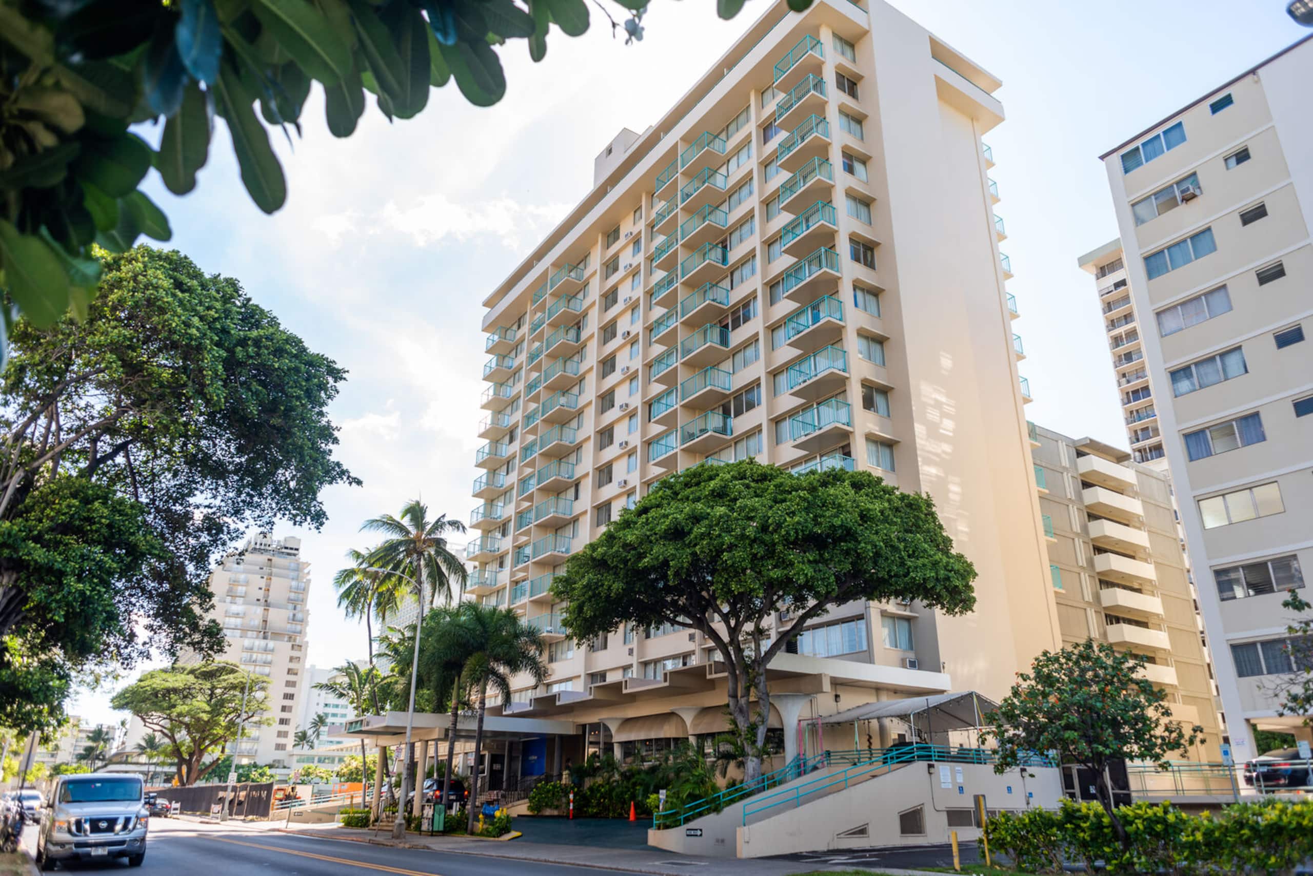 Condo in Honolulu · ★4.64 · 1 bedroom · 1 bed · 1 bath - Image 14