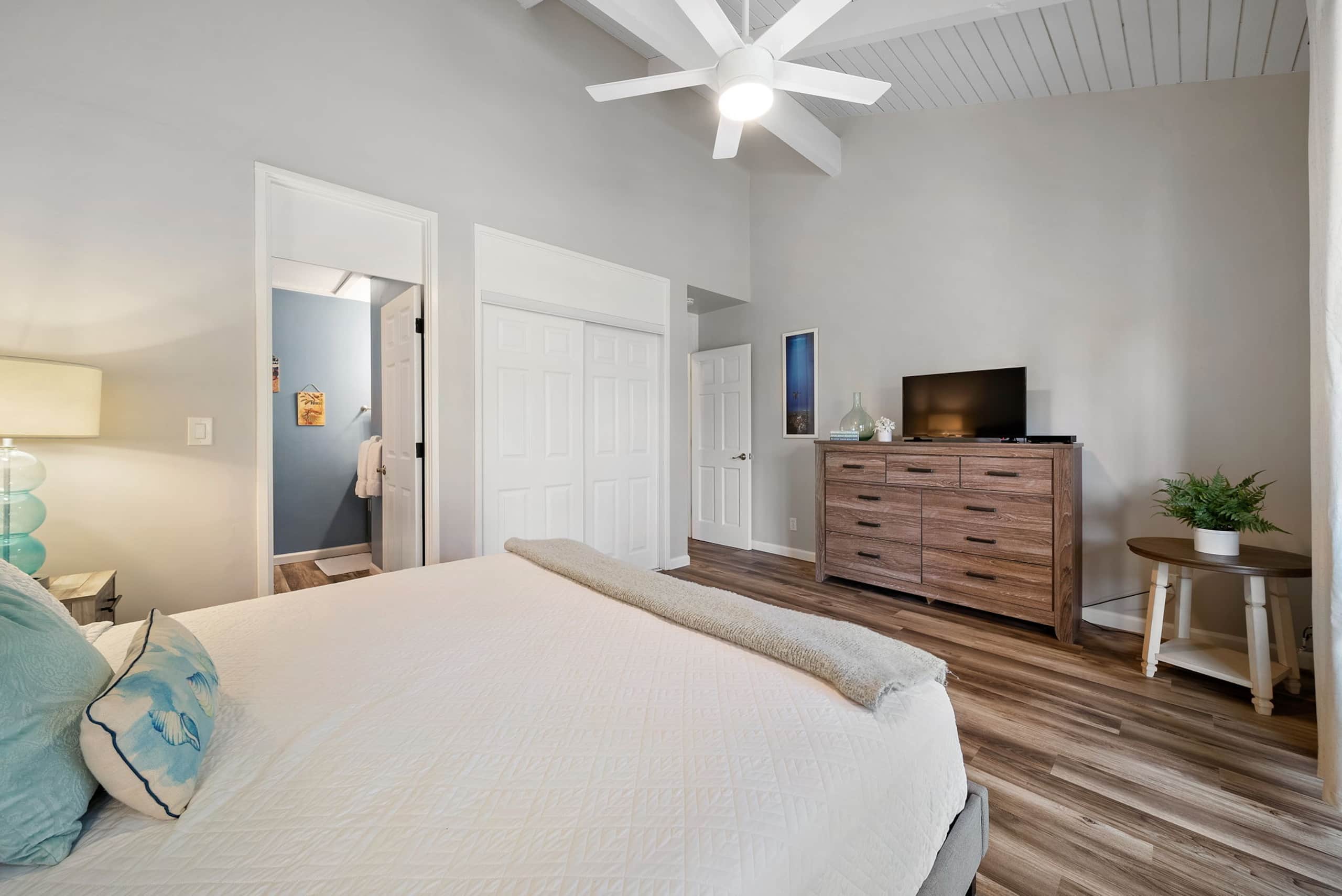 Condo in Kahuku · ★4.8 · 2 bedrooms · 4 beds · 2 shared baths - Image 32