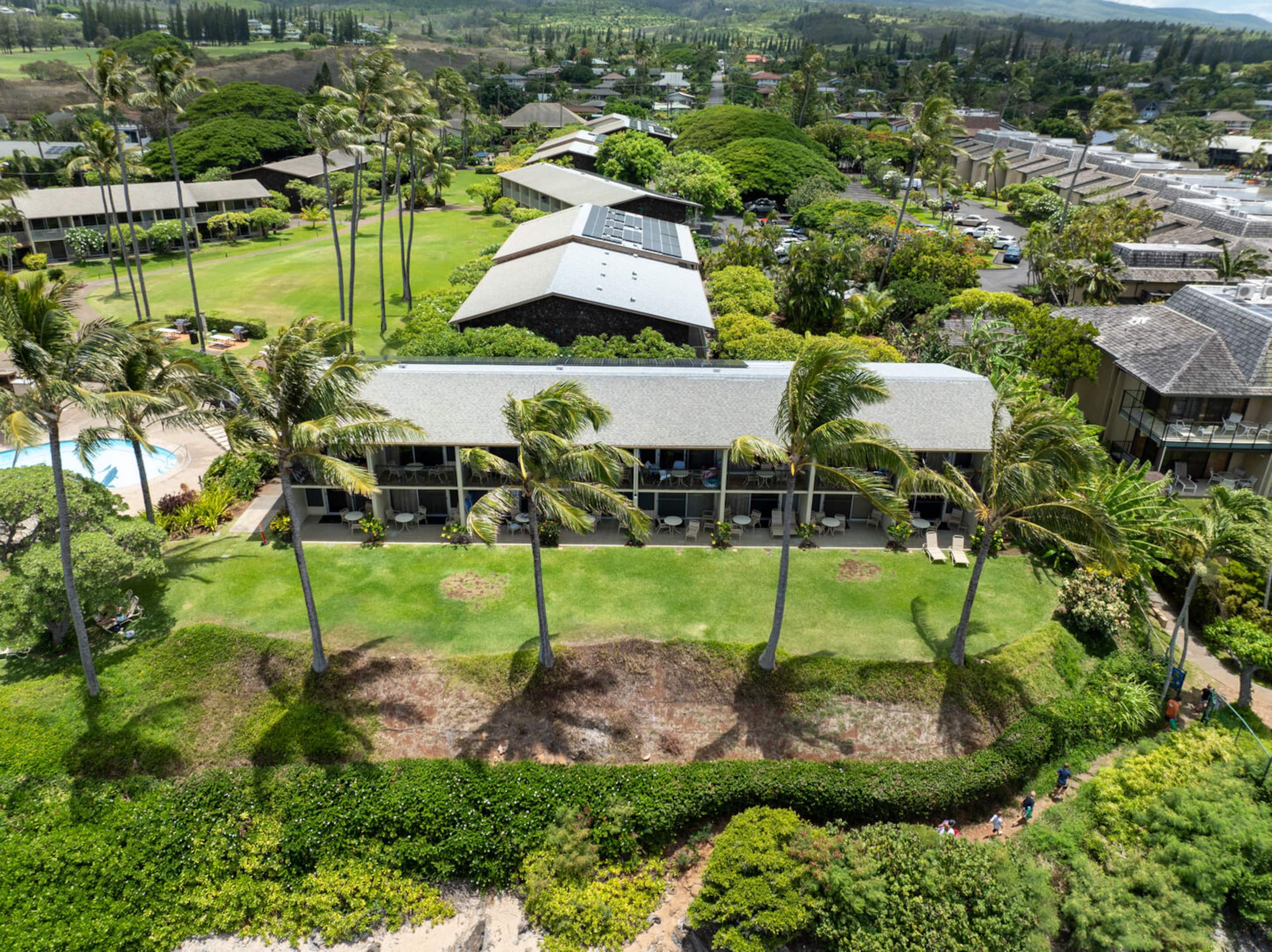 Condo in Lahaina · ★4.8 · Studio · 2 beds · 1 bath - Image 25