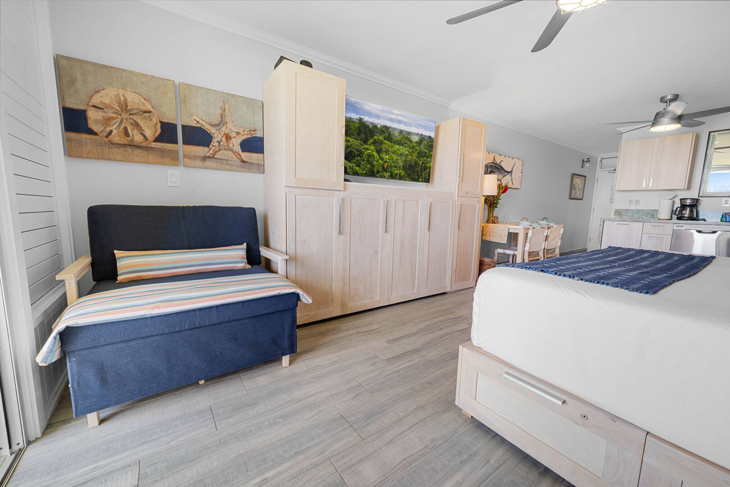 Condo in Lahaina · ★4.8 · Studio · 2 beds · 1 bath - Image 23