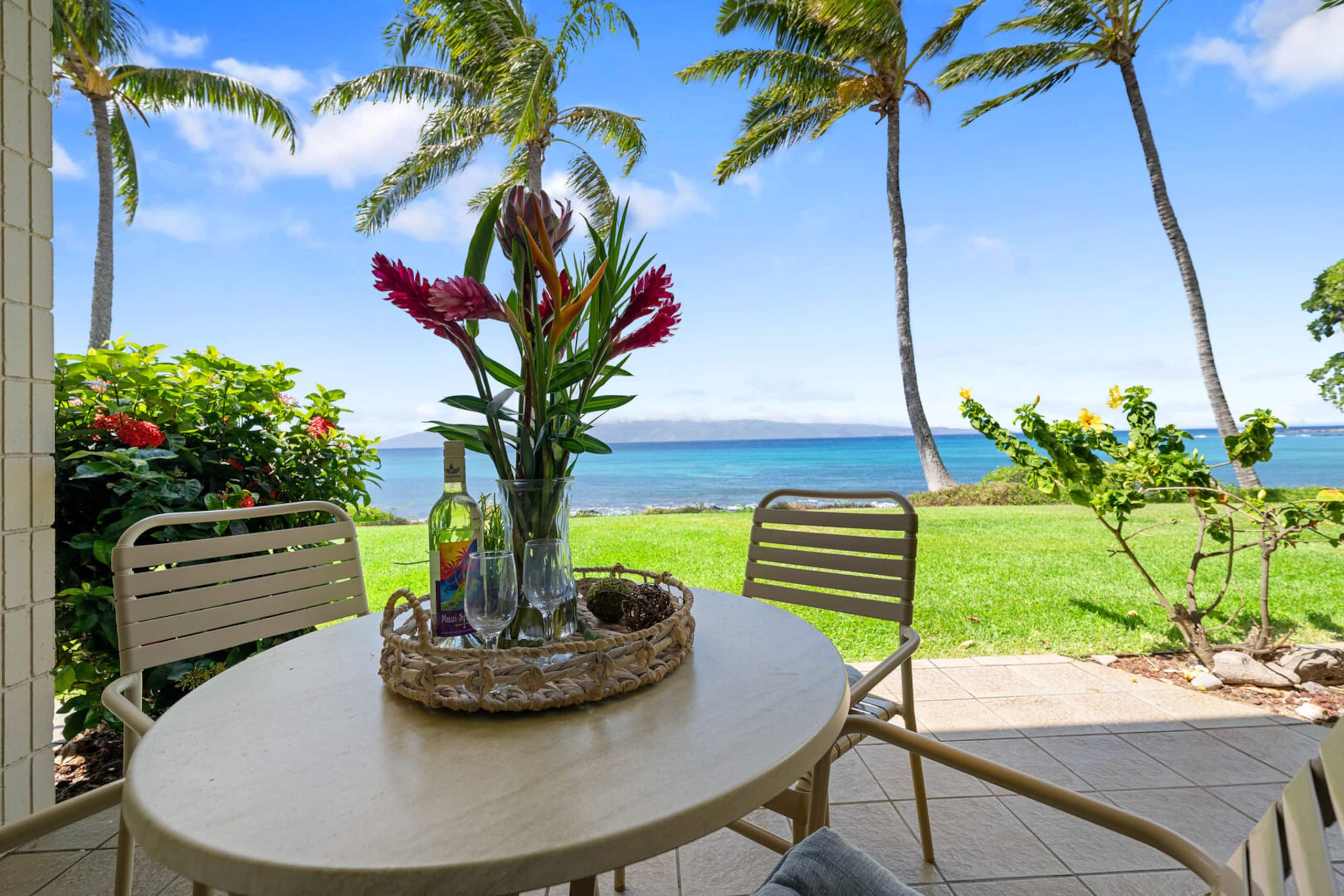 Condo in Lahaina · ★4.8 · Studio · 2 beds · 1 bath - Image 9