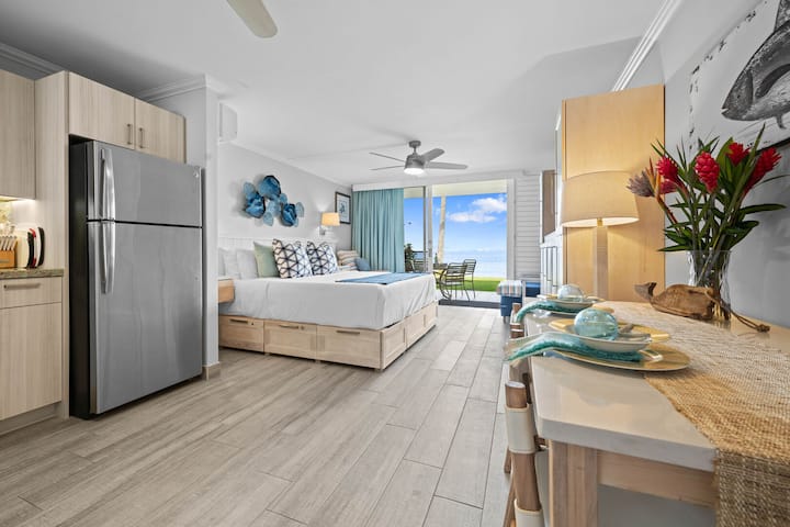 Napili Bay Beauty, A Cozy Oceanfront Studio - Napilia Beach, HI