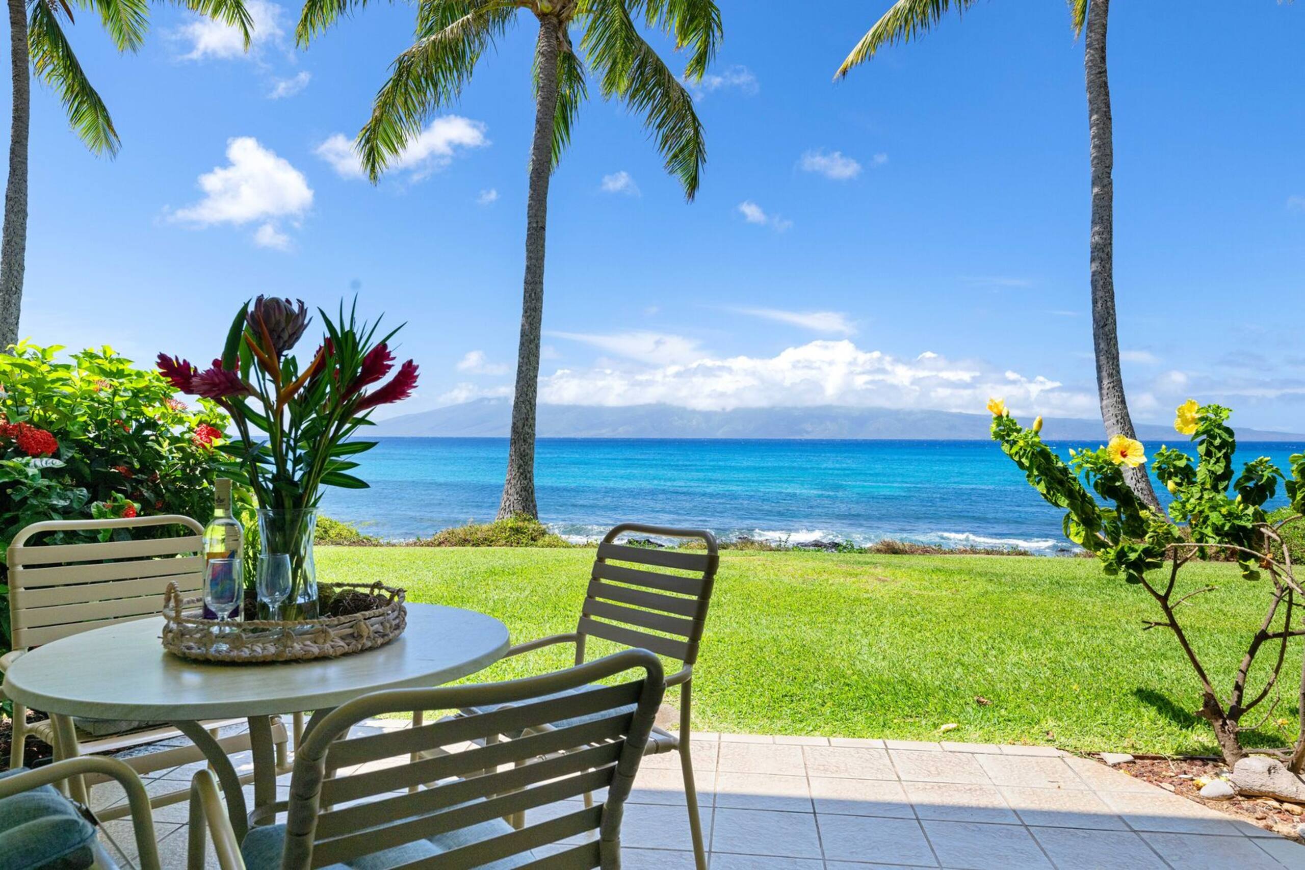 Condo in Lahaina · ★4.8 · Studio · 2 beds · 1 bath - Image 10
