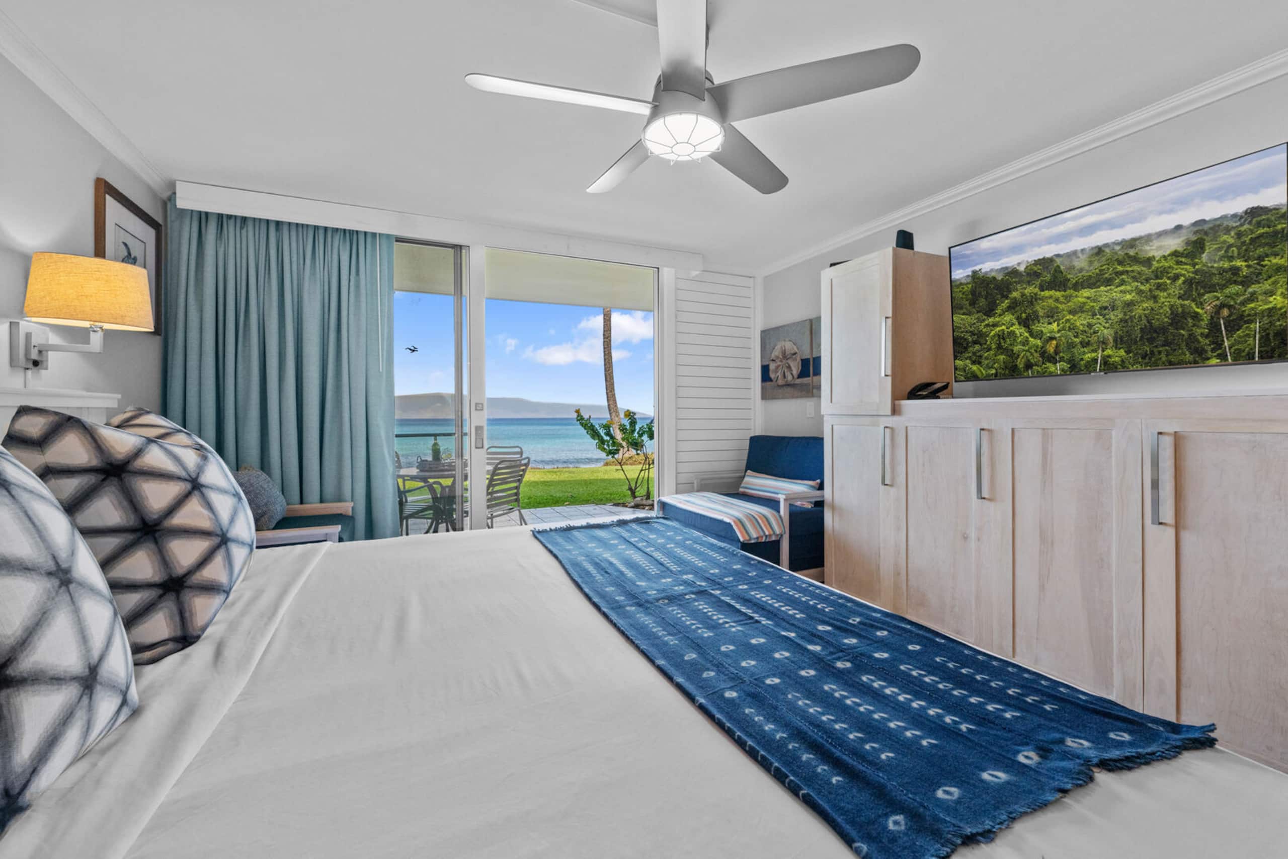 Condo in Lahaina · ★4.8 · Studio · 2 beds · 1 bath - Image 15