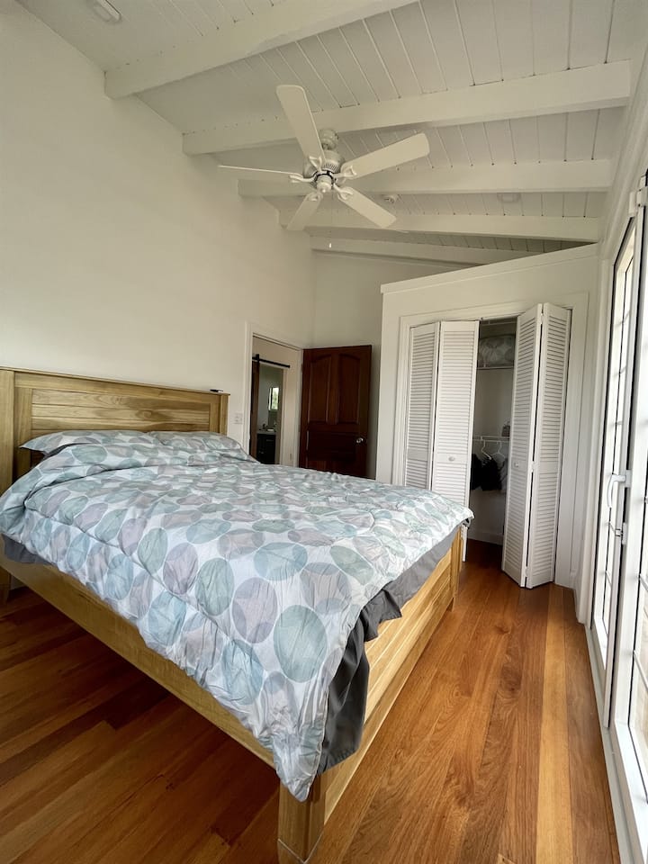 Chumba cha kwanza cha kulala