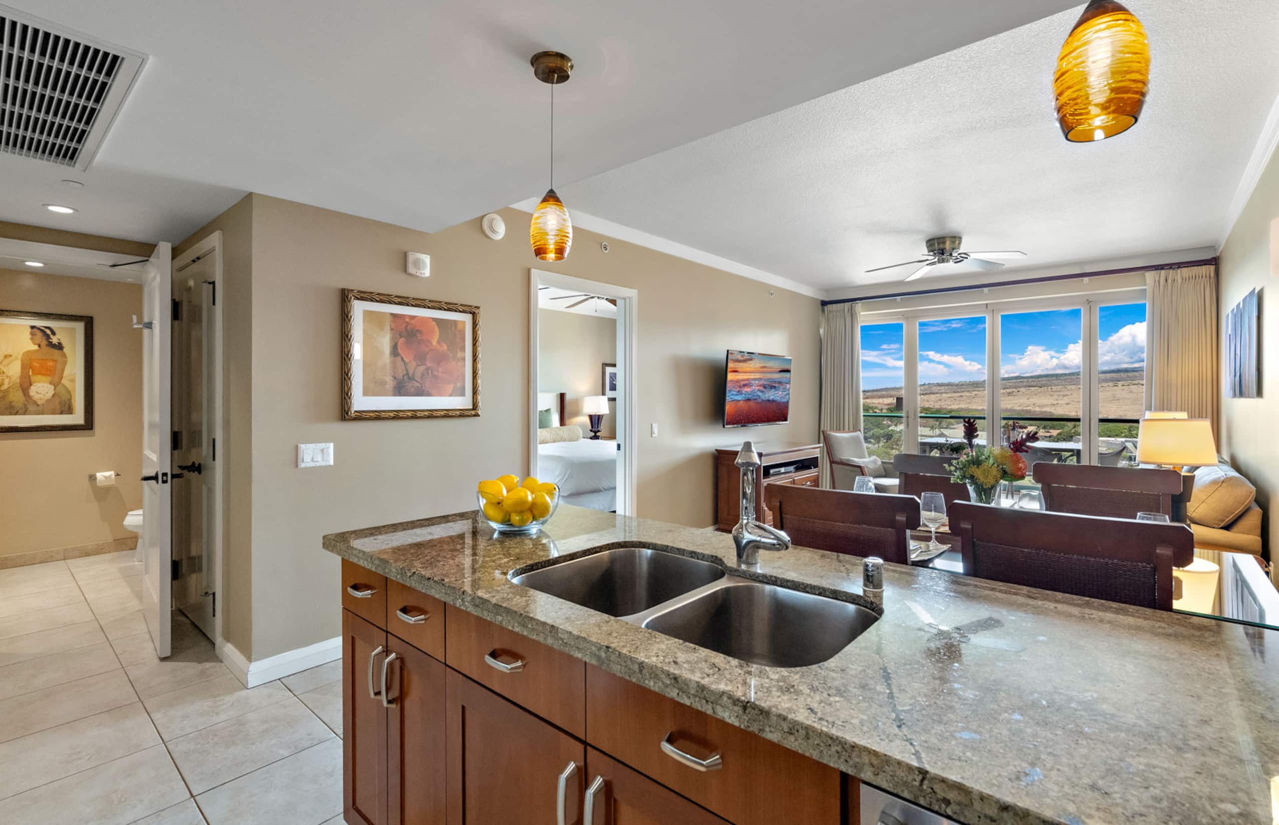 Condo in Lahaina · ★4.79 · 1 bedroom · 2 beds · 1 bath - Image 13