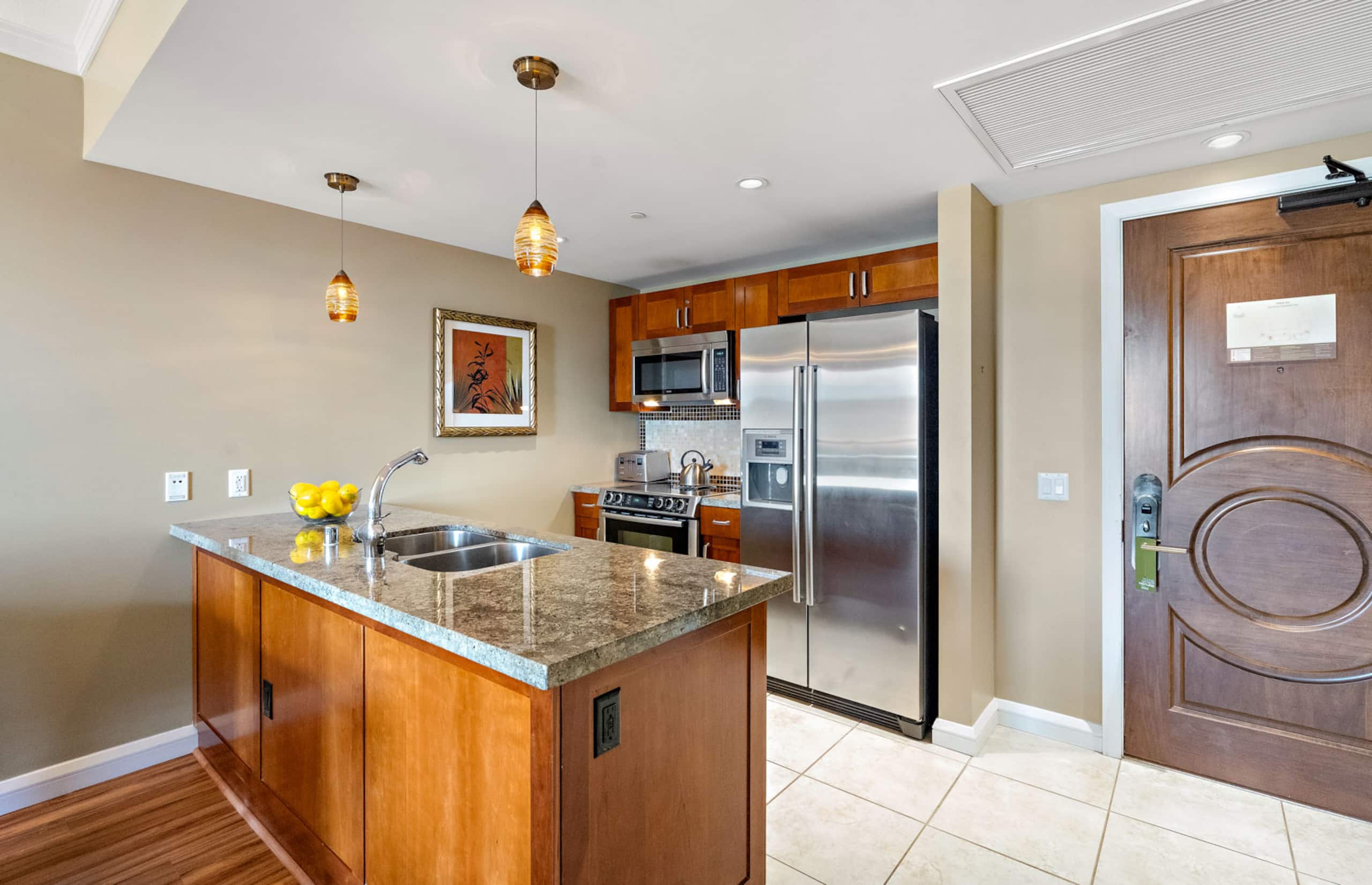 Condo in Lahaina · ★4.79 · 1 bedroom · 2 beds · 1 bath - Image 12