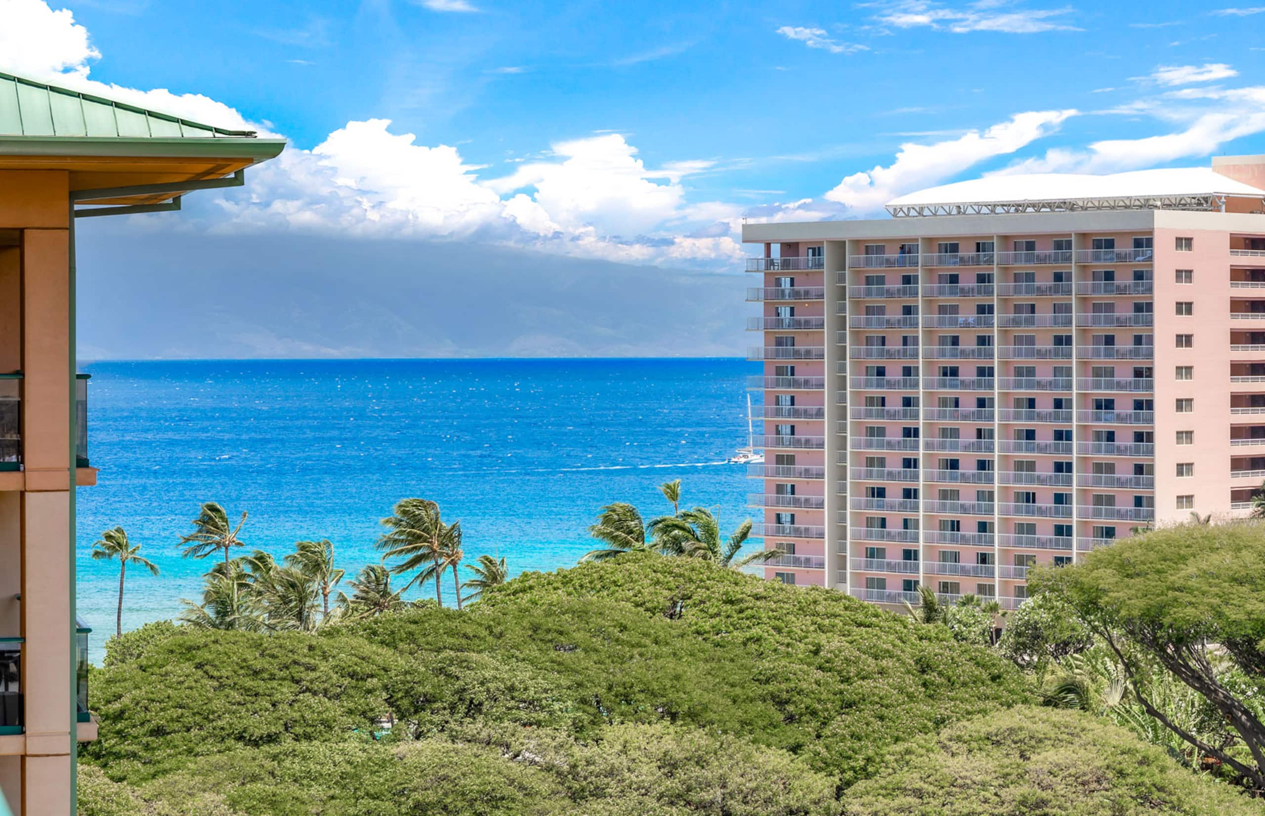 Condo in Lahaina · ★4.79 · 1 bedroom · 2 beds · 1 bath - Image 9