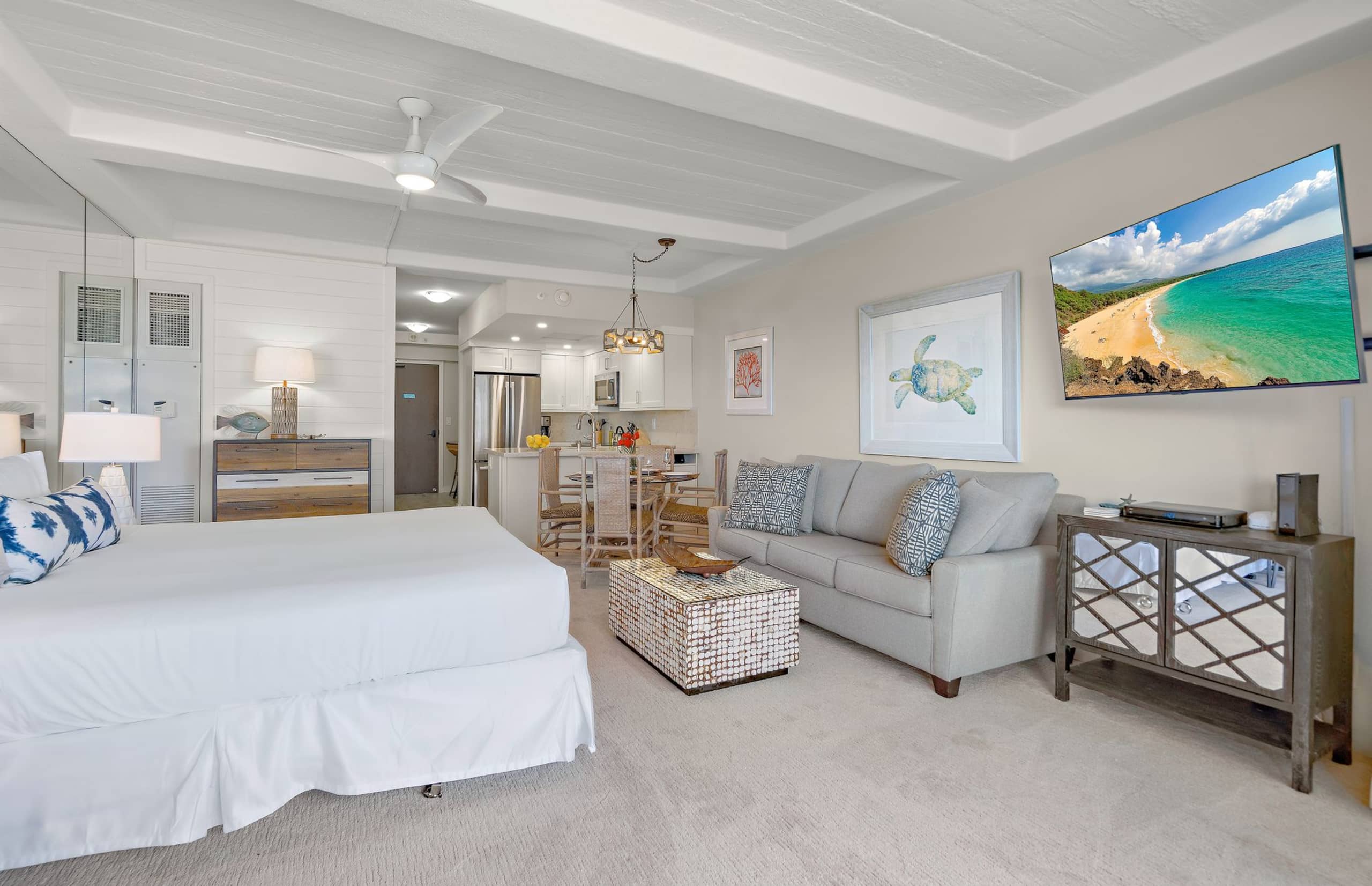 Condo in Lahaina · ★4.84 · Studio · 2 beds · 1 bath - Image 20
