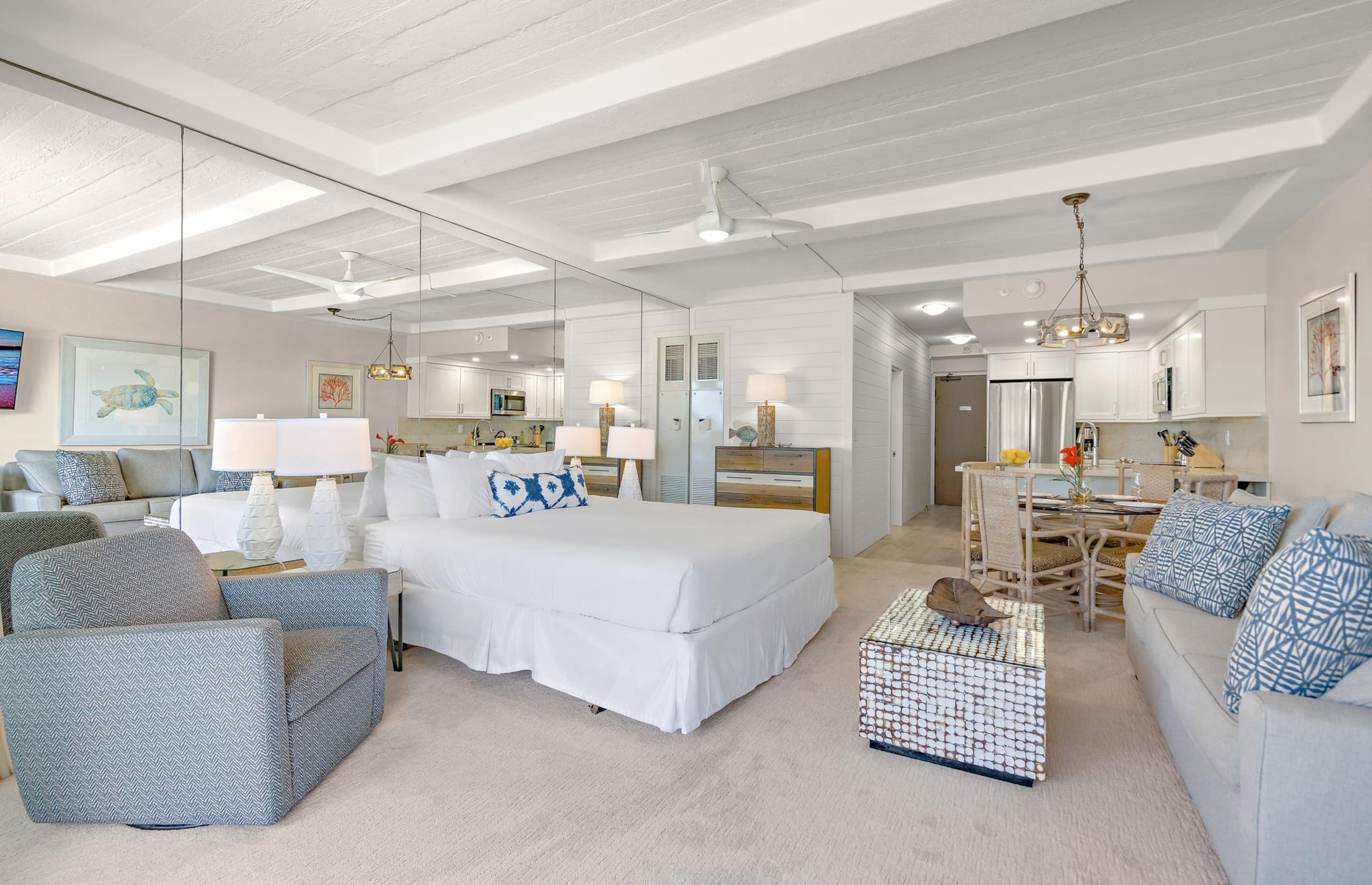 Condo in Lahaina · ★4.84 · Studio · 2 beds · 1 bath - Image 15