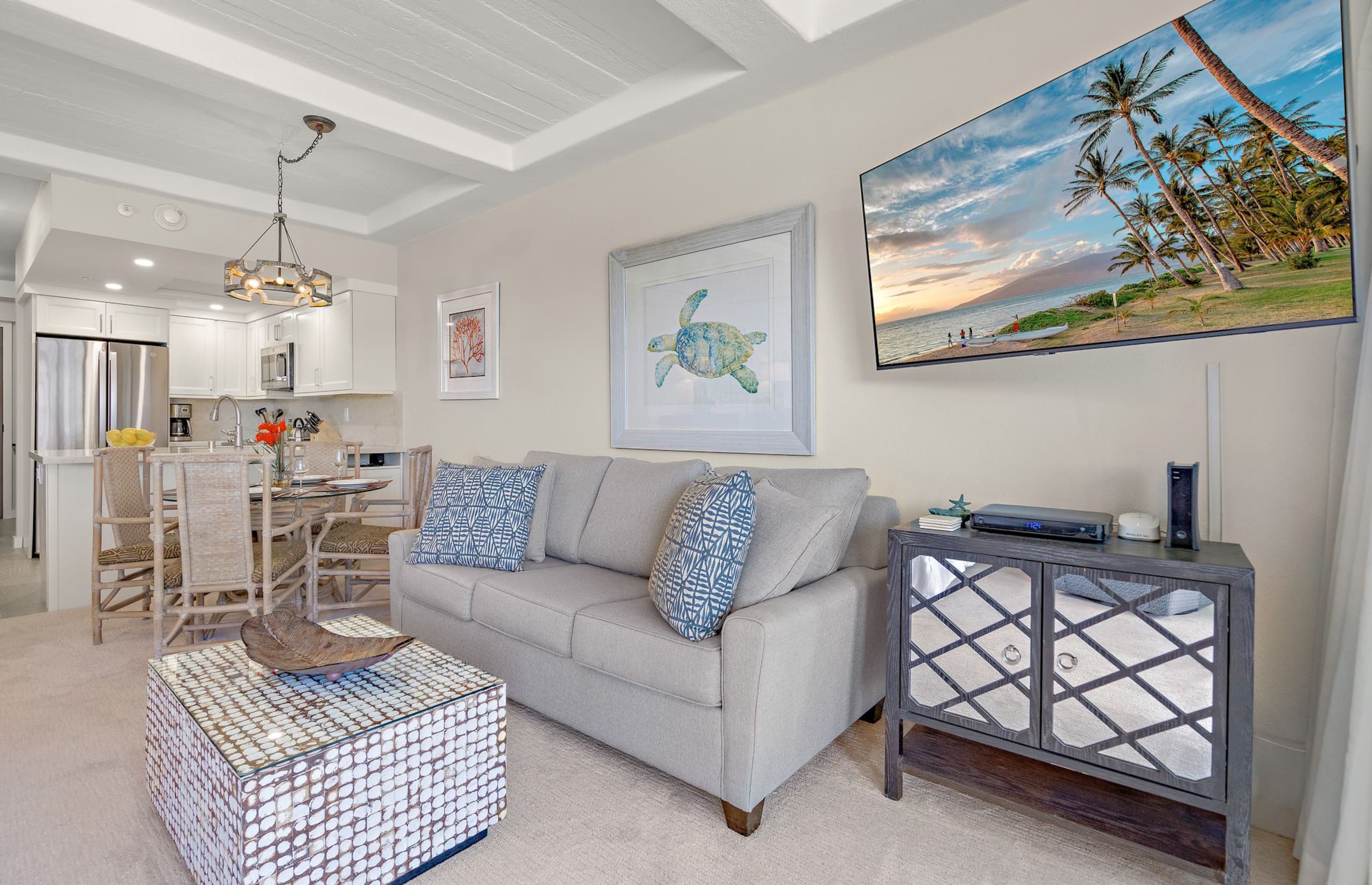 Condo in Lahaina · ★4.84 · Studio · 2 beds · 1 bath - Image 18
