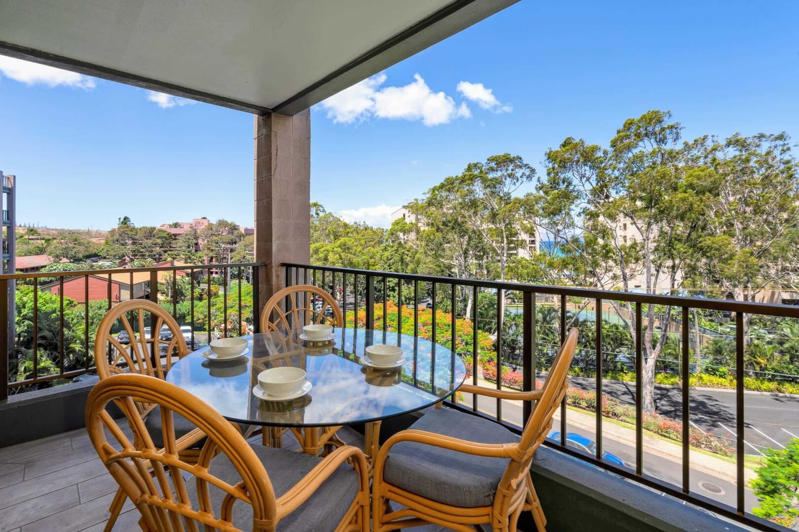 Condo in Lahaina · ★4.67 · 2 bedrooms · 4 beds · 2 baths - Image 19