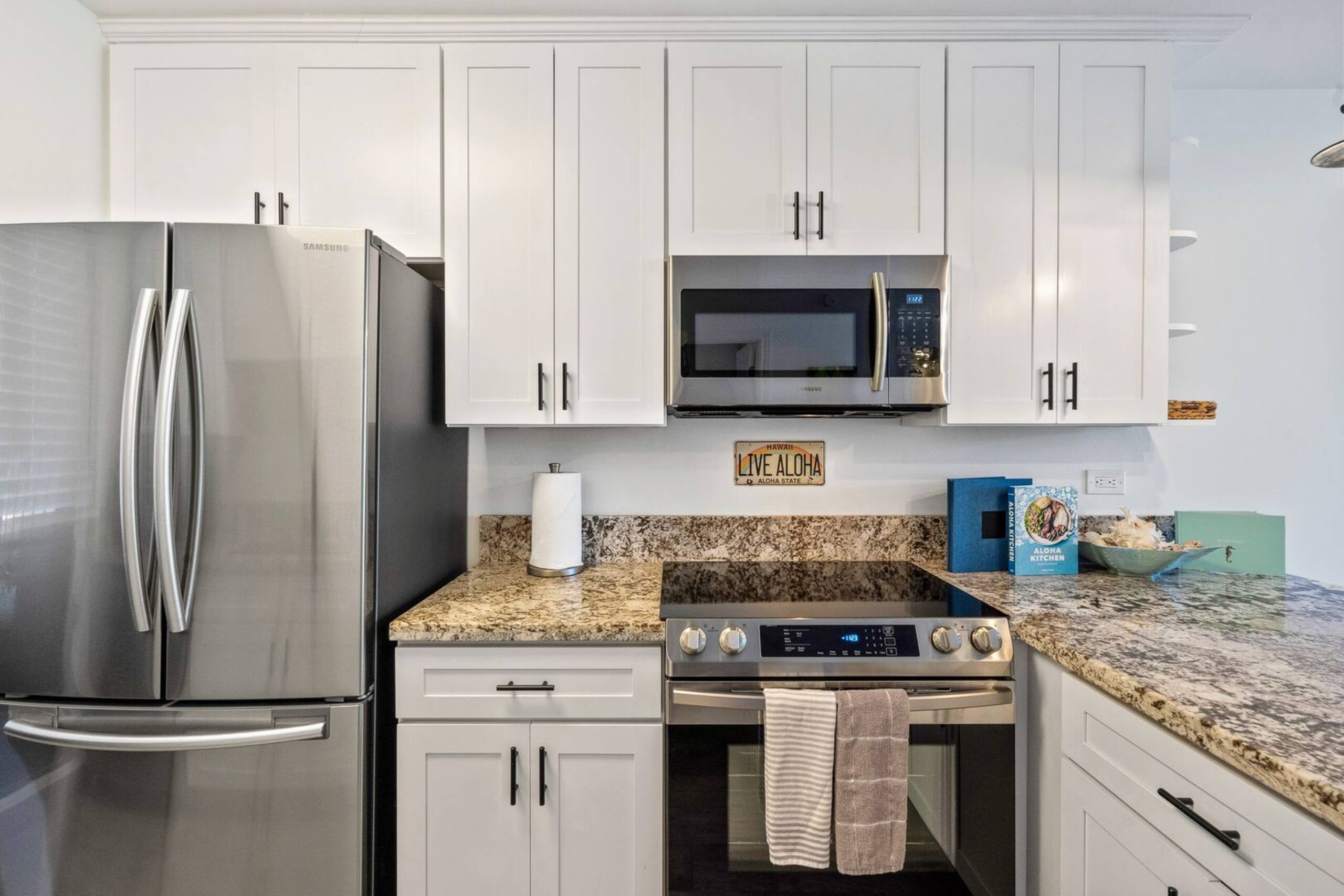 Condo in Lahaina · ★4.67 · 2 bedrooms · 4 beds · 2 baths - Image 23