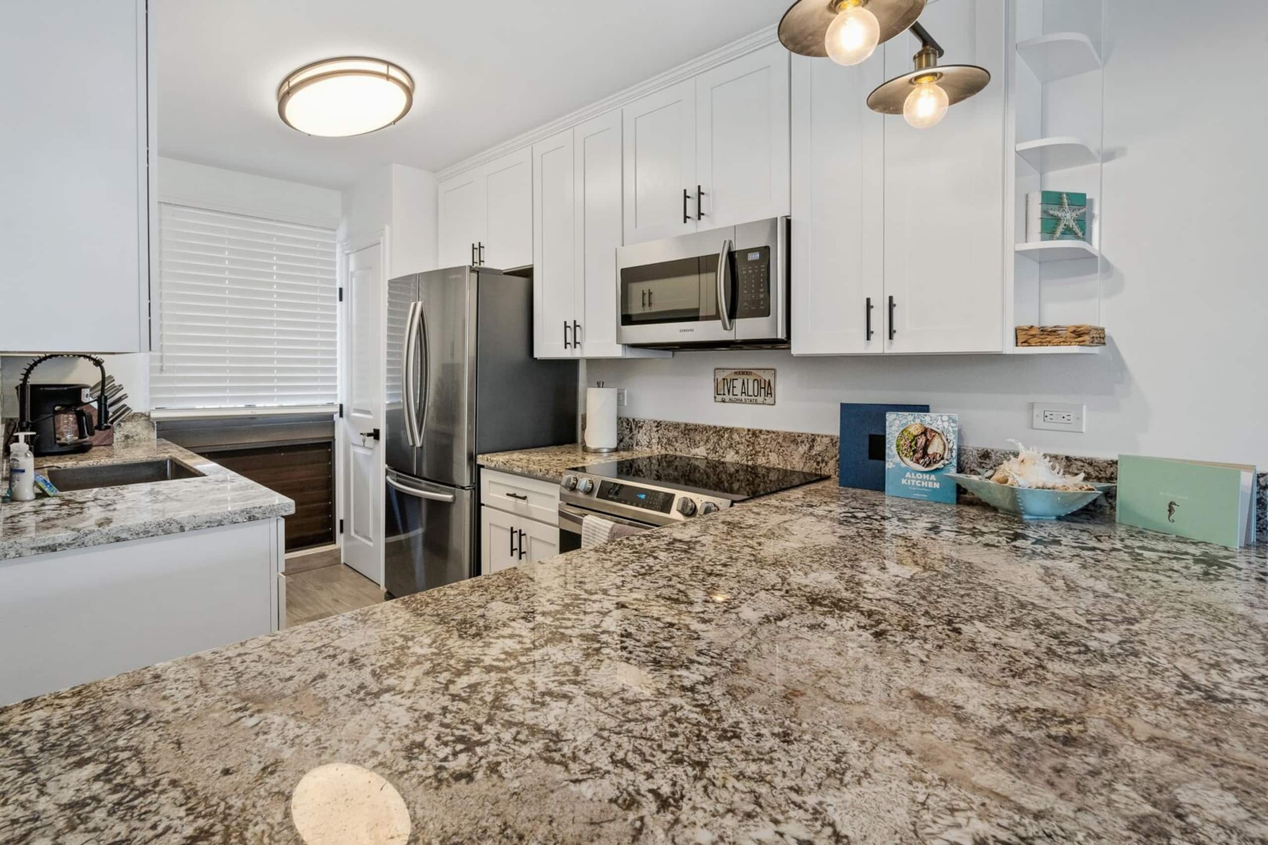 Condo in Lahaina · ★4.67 · 2 bedrooms · 4 beds · 2 baths - Image 4