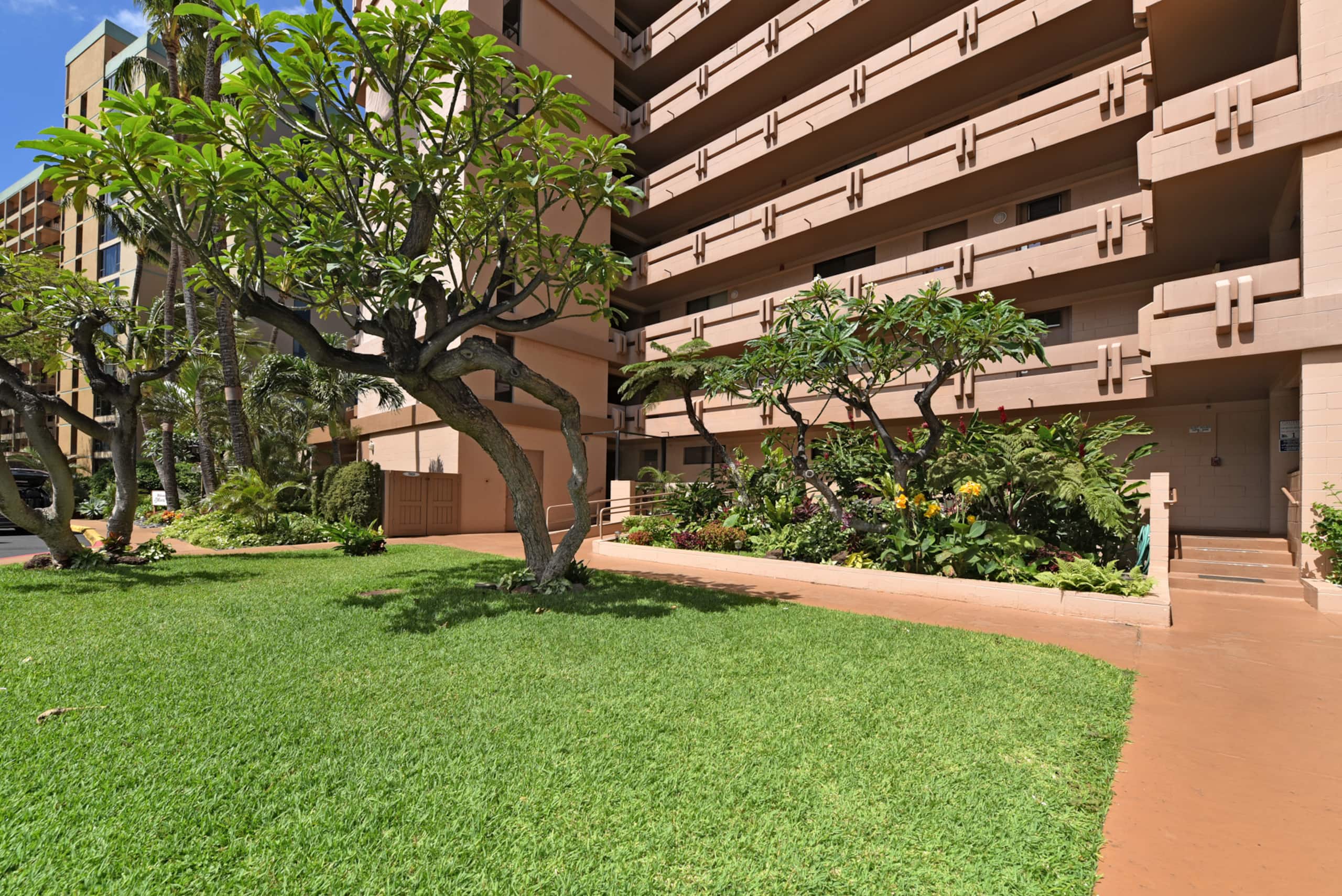 Condo in Lahaina · ★4.83 · 1 bedroom · 1 bed · 1 private bath - Image 40