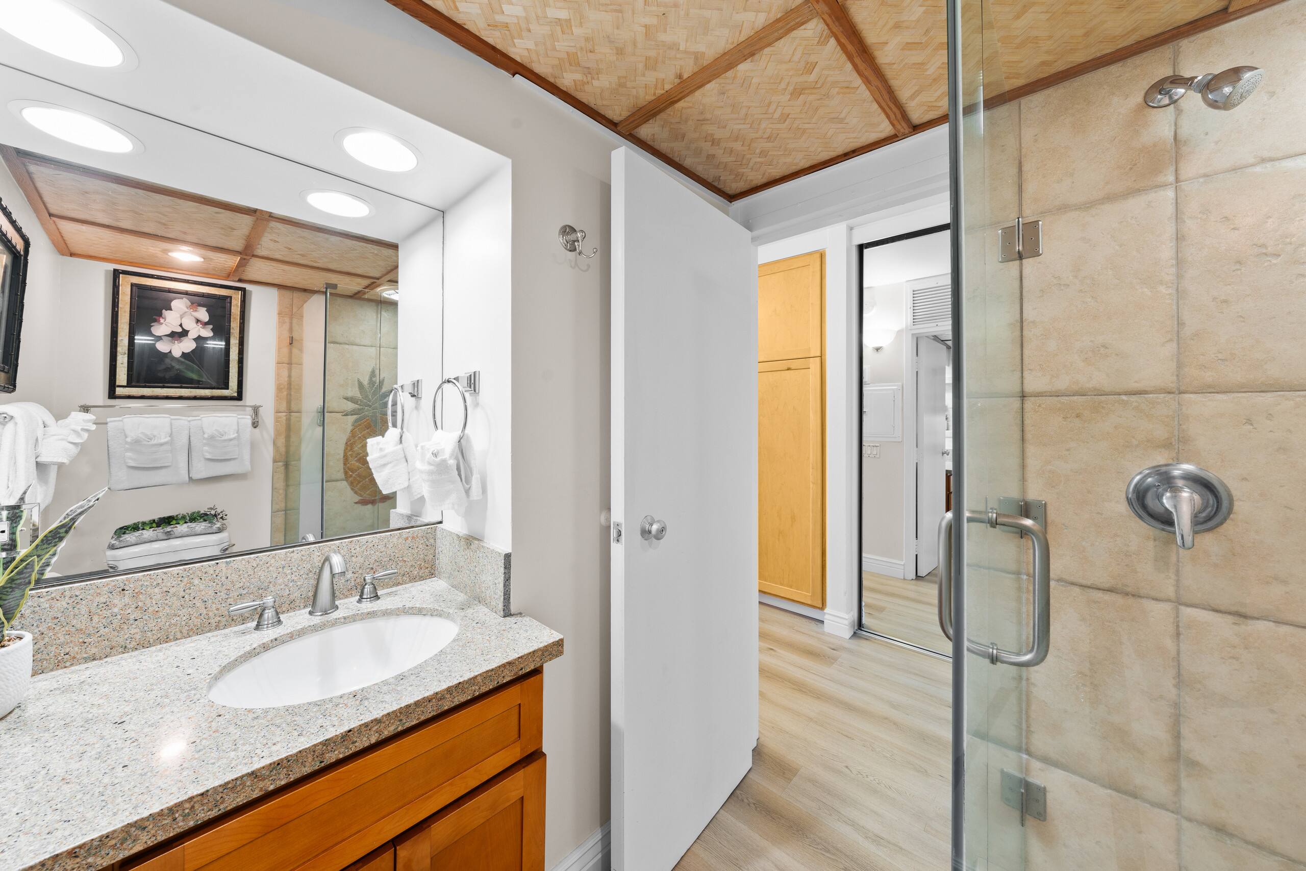 Condo in Lahaina · ★4.83 · 1 bedroom · 1 bed · 1 private bath - Image 21