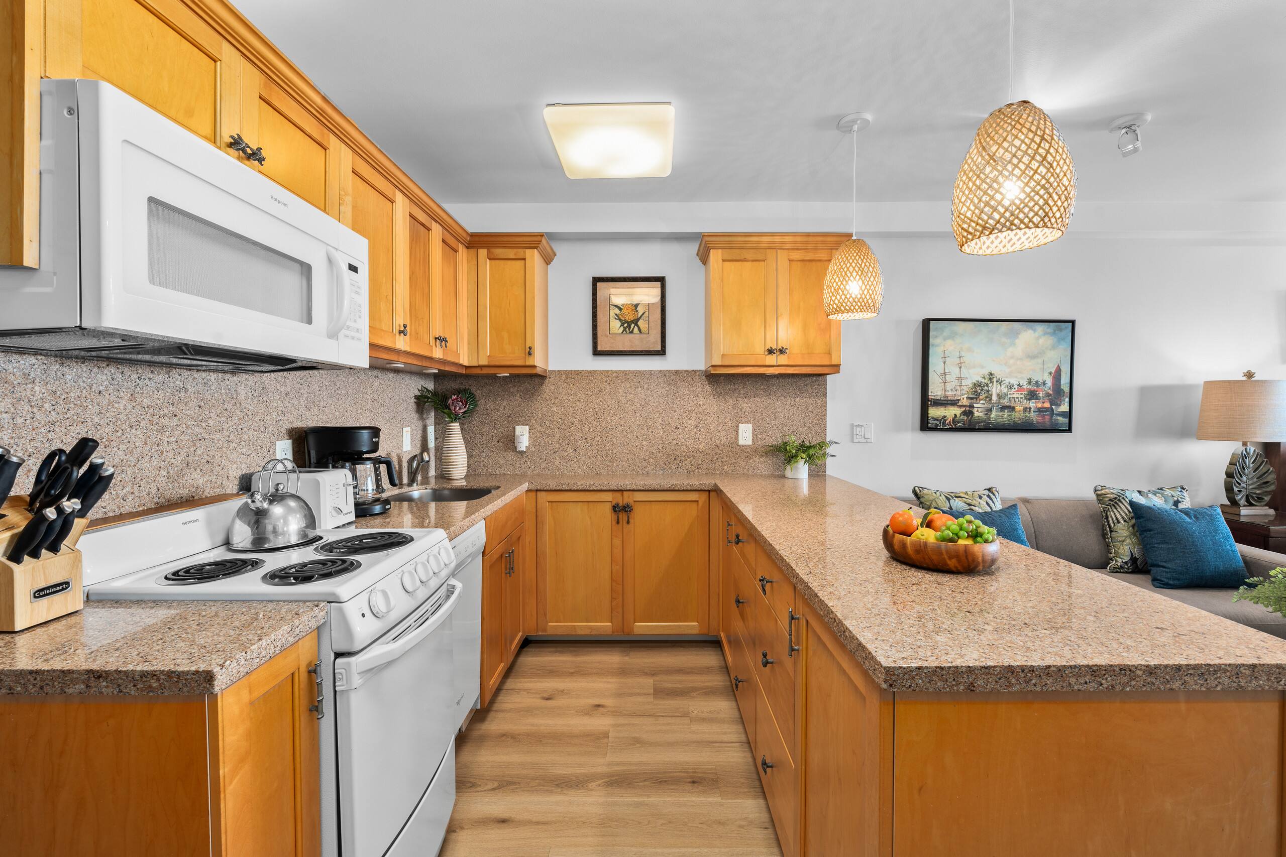 Condo in Lahaina · ★4.83 · 1 bedroom · 1 bed · 1 private bath - Image 4