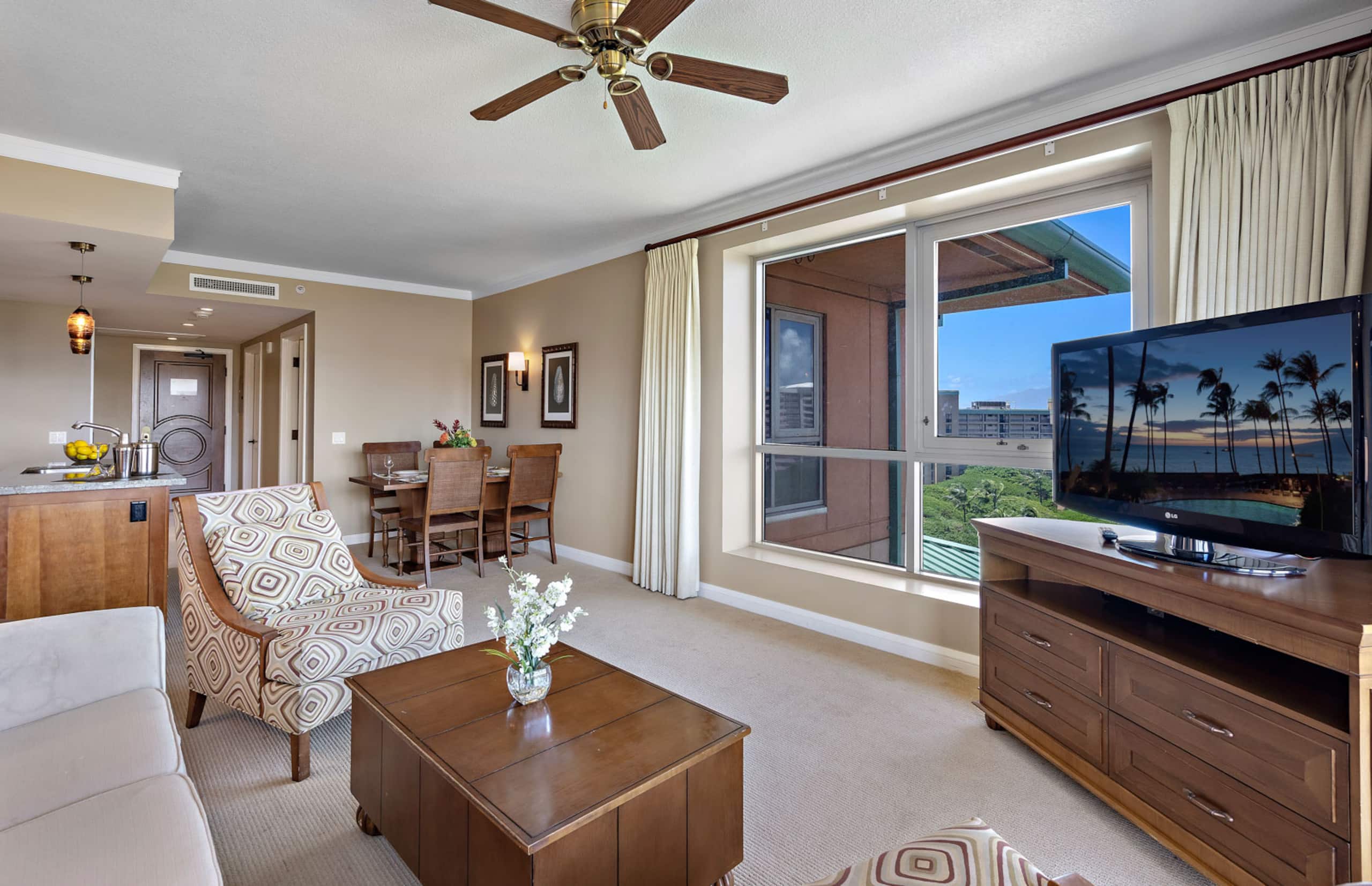 Condo in Lahaina · ★4.8 · 2 bedrooms · 3 beds · 2 baths - Image 11