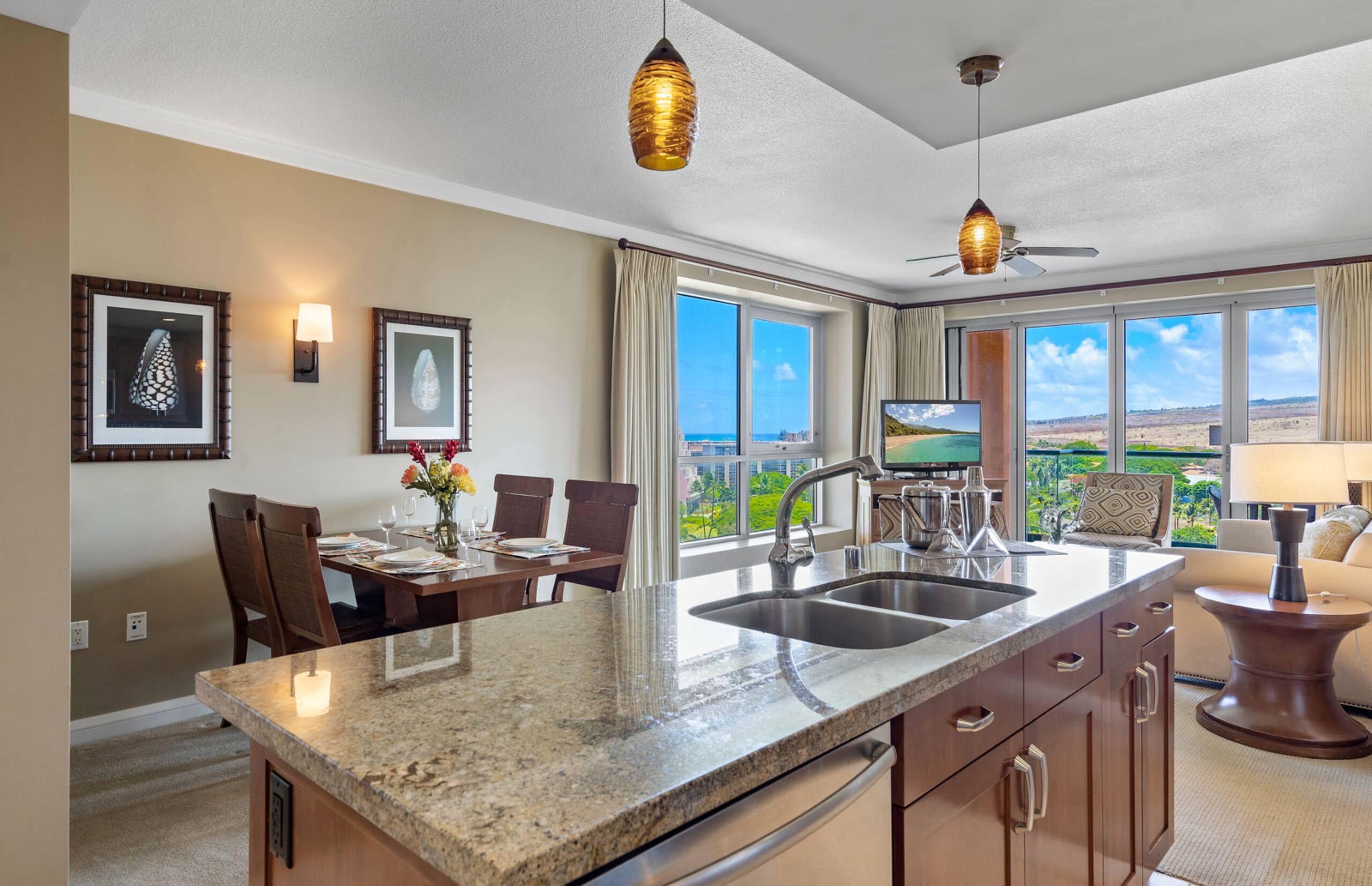 Condo in Lahaina · ★4.8 · 2 bedrooms · 3 beds · 2 baths - Image 10