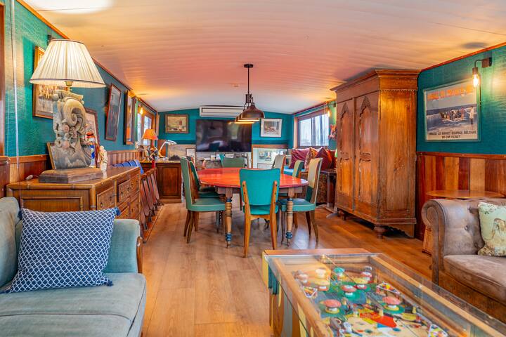 Large luxurious duplex on the Péniche Petite gallery image 3