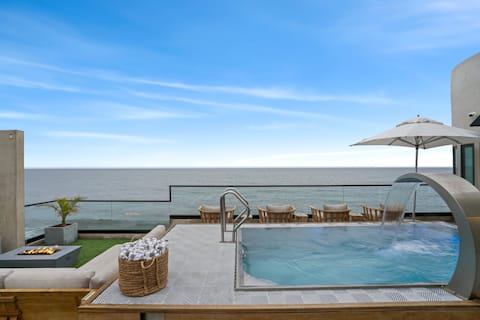 Malibu Sand  Carbon Beach by Stay Awhile Villas