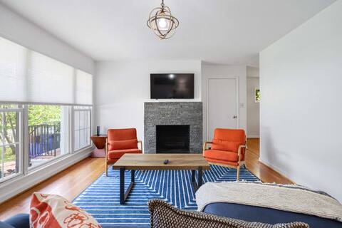 Forest Glen Silver Spring Gem - Parking + Yard!
