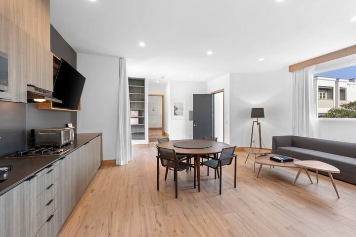 Malibu Sand Suite #15 – Ocean-side Carbon Beach gallery image 2