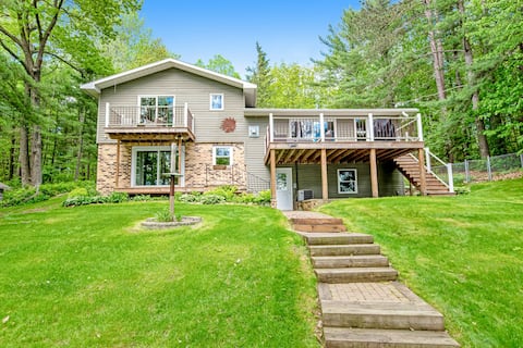 4BR Lakefront Dog Friendly | Dock | Fireplace