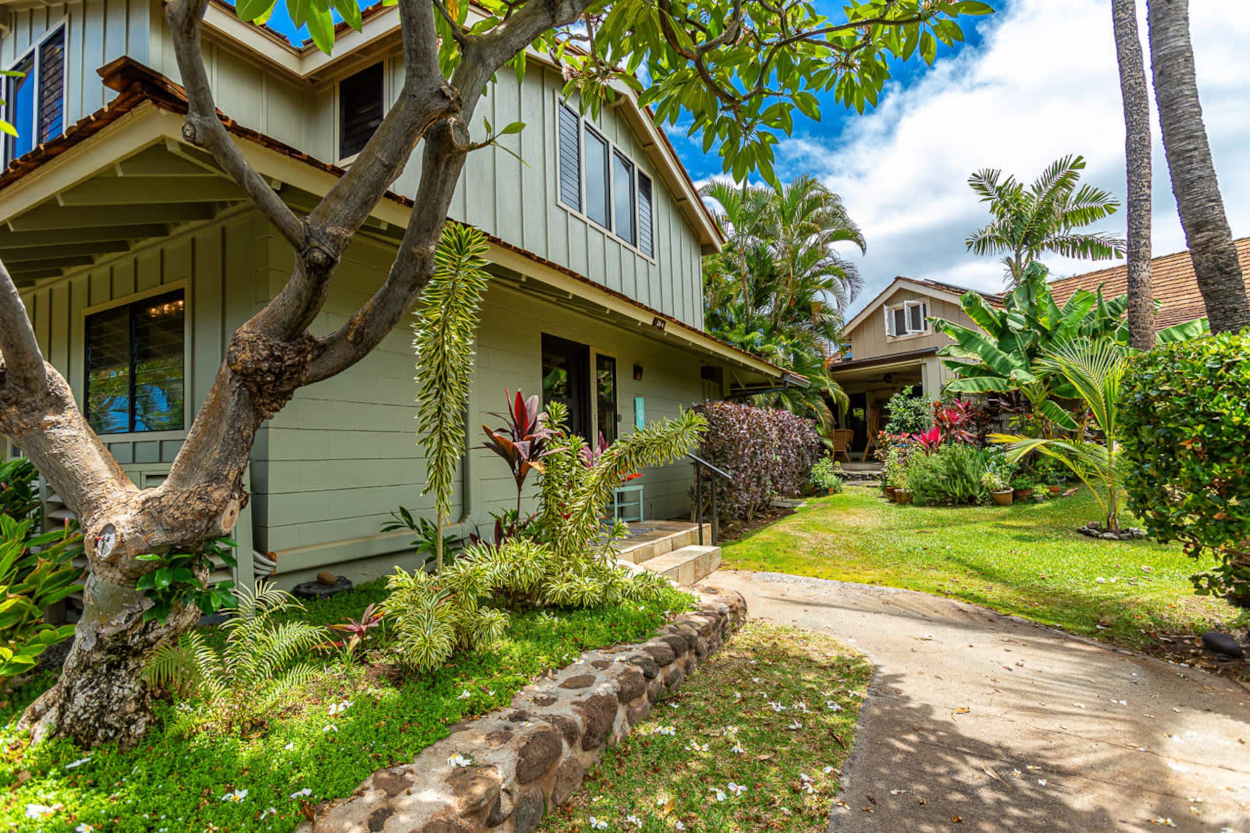 Townhouse in Lahaina · ★4.95 · 3 bedrooms · 4 beds · 4 baths - Image 35