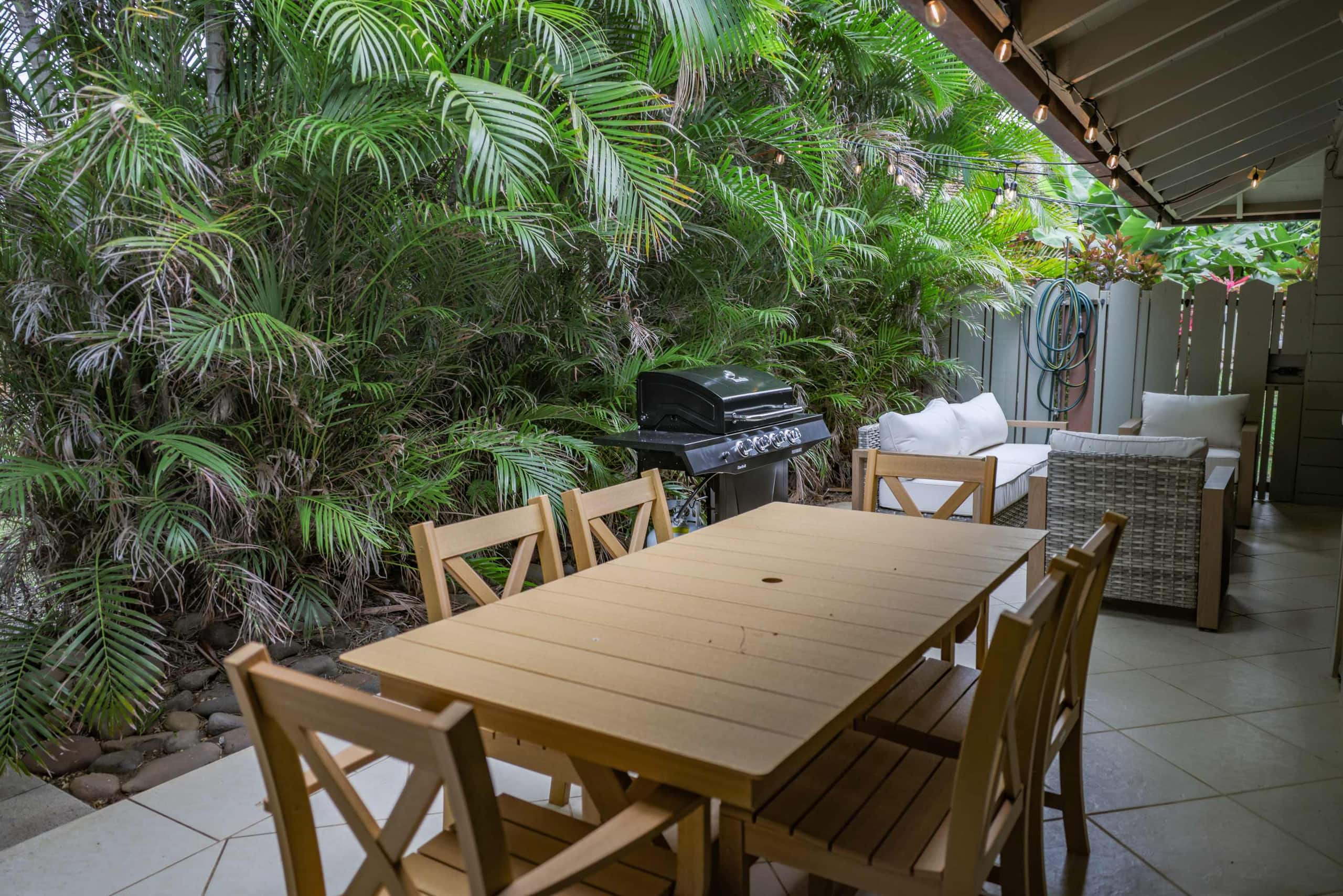 Townhouse in Lahaina · ★4.95 · 3 bedrooms · 4 beds · 4 baths - Image 3