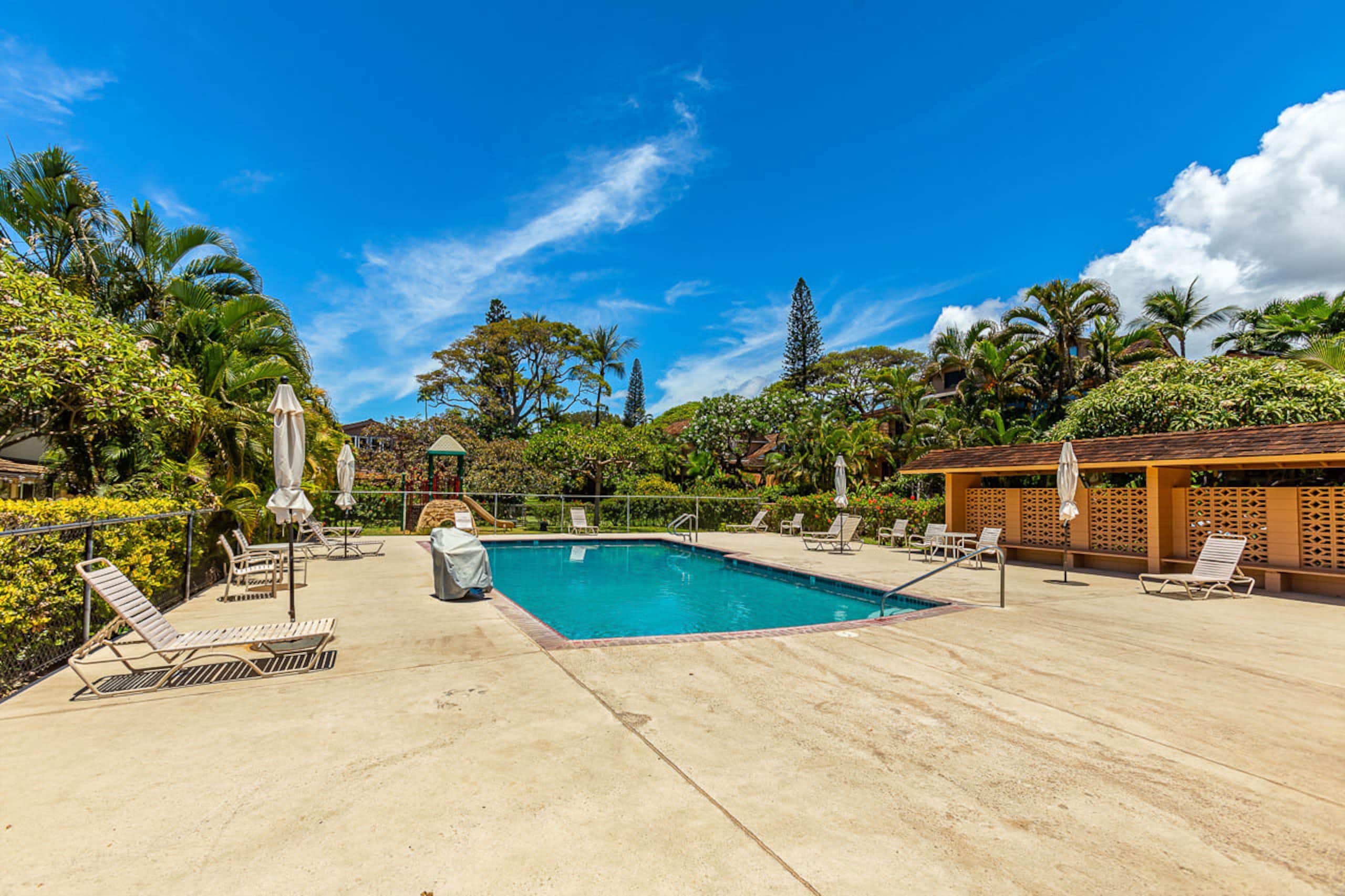 Townhouse in Lahaina · ★4.95 · 3 bedrooms · 4 beds · 4 baths - Image 48