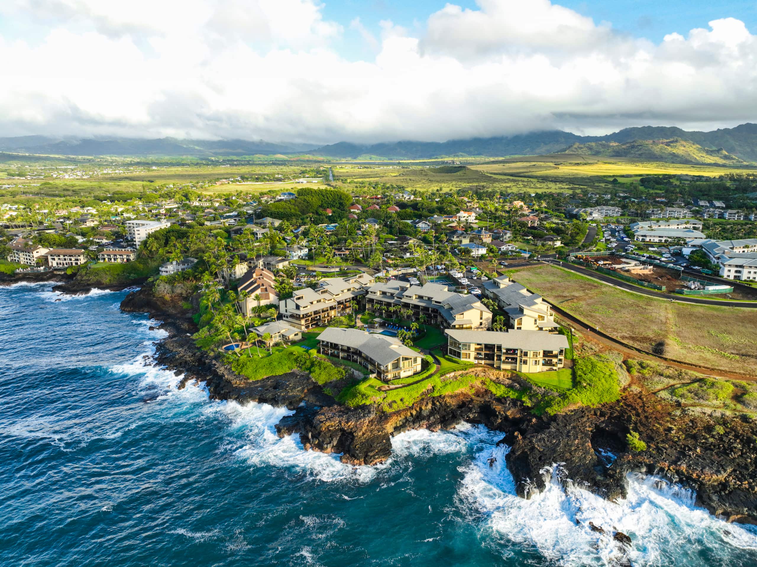 Home in Koloa · ★4.87 · 3 bedrooms · 4 beds · 3.5 private baths - Image 7