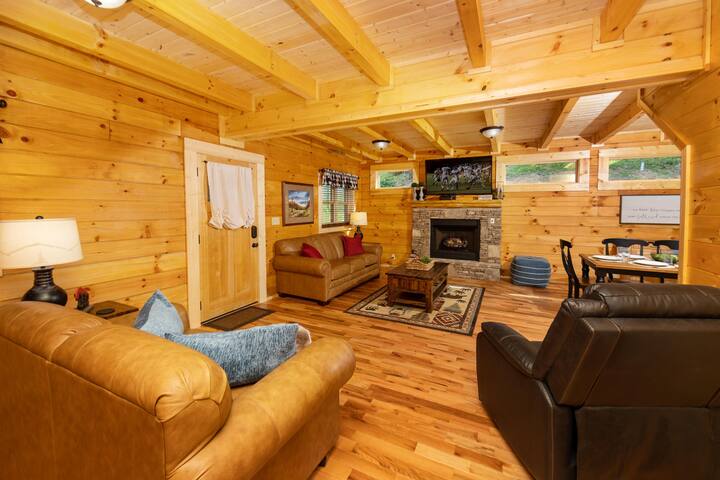 Little Valley Mountain Resort managed Airbnb listing 2