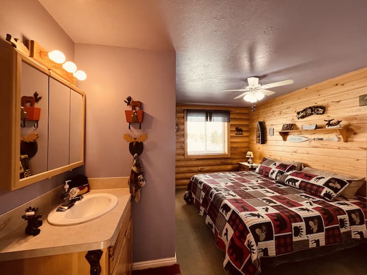 Bedroom 2 with king bed