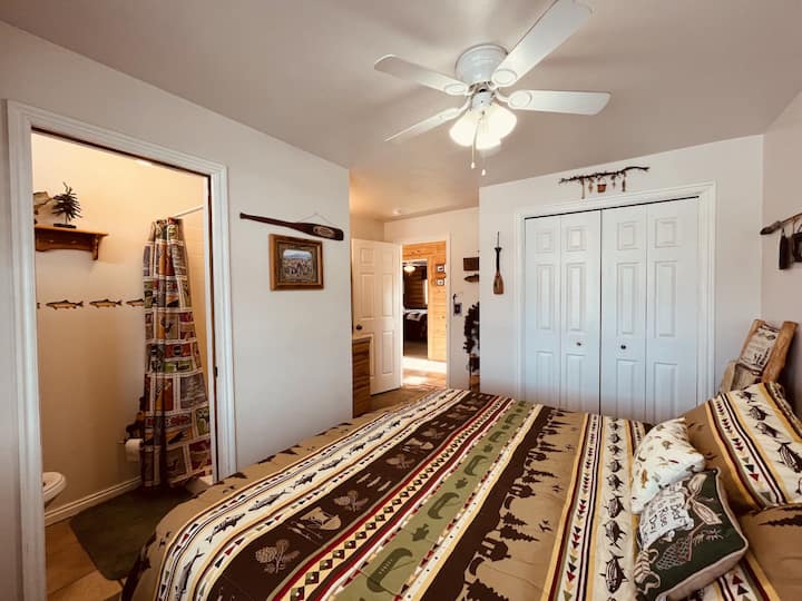Bedroom 3 with king bed