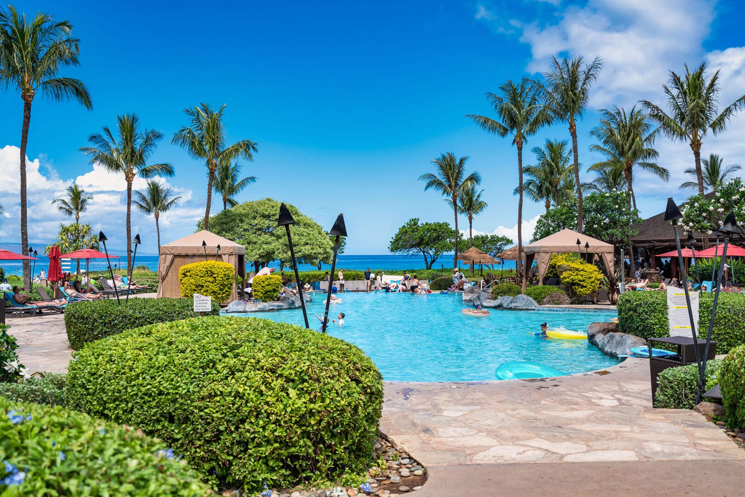 Condo in Lahaina · ★4.82 · 2 bedrooms · 3 beds · 2 baths - Image 1