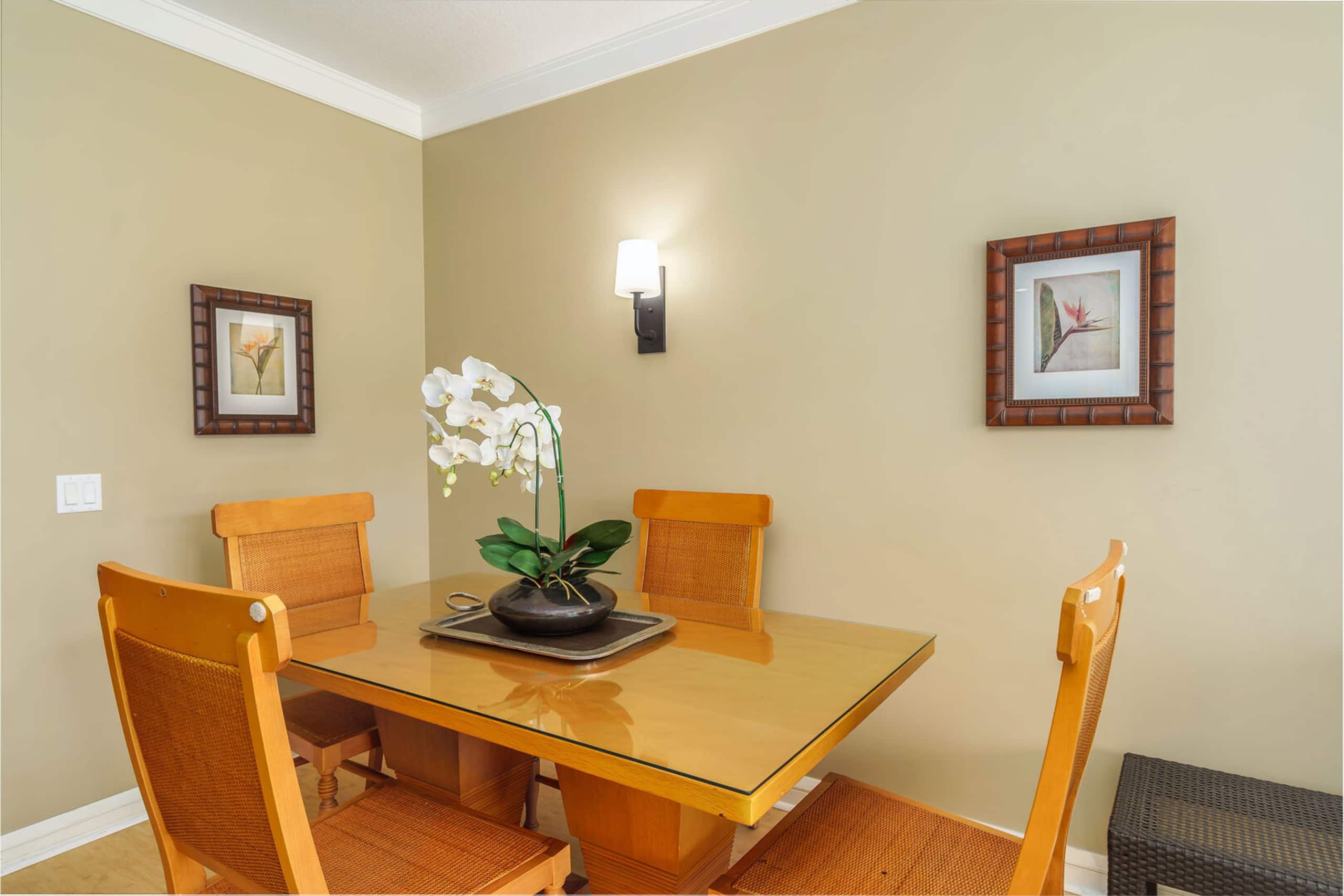 Condo in Lahaina · ★4.82 · 2 bedrooms · 3 beds · 2 baths - Image 11