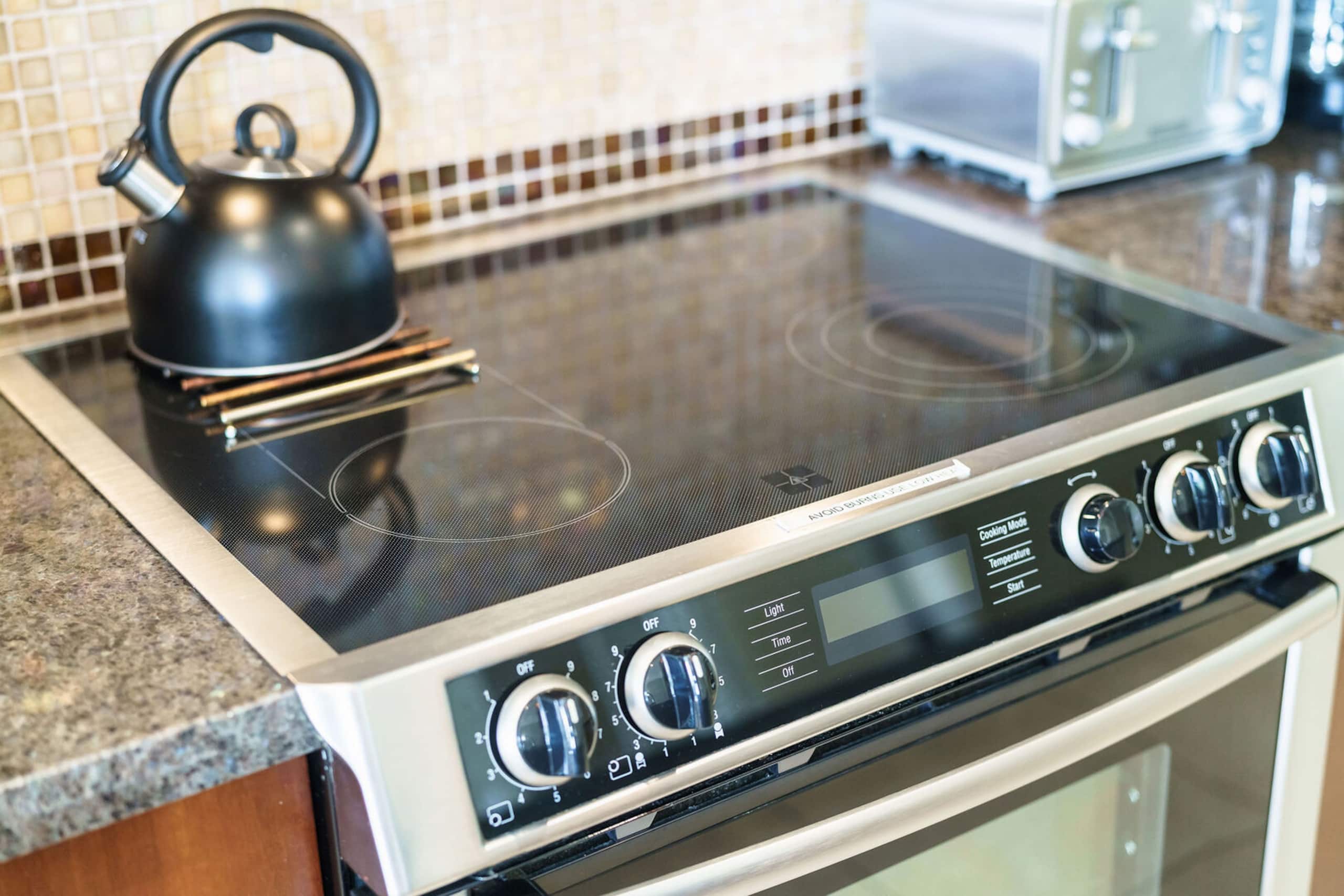 Condo in Lahaina · ★4.82 · 2 bedrooms · 3 beds · 2 baths - Image 15