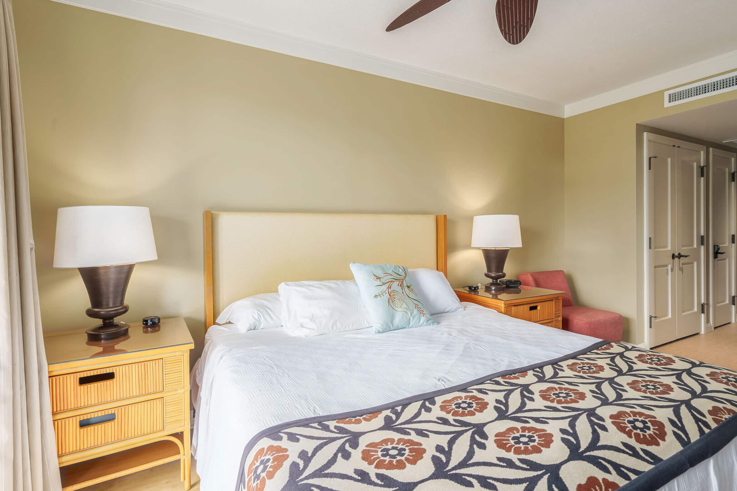 Condo in Lahaina · ★4.82 · 2 bedrooms · 3 beds · 2 baths - Image 21