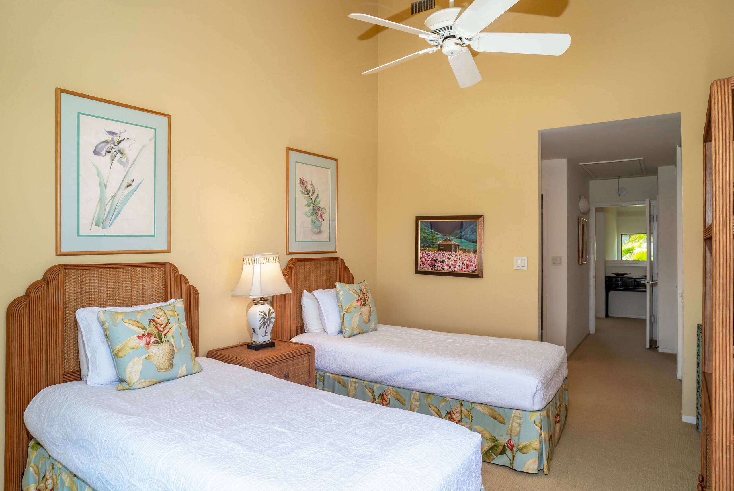 Condo in Kihei · ★4.7 · 2 bedrooms · 4 beds · 2.5 baths - Image 25