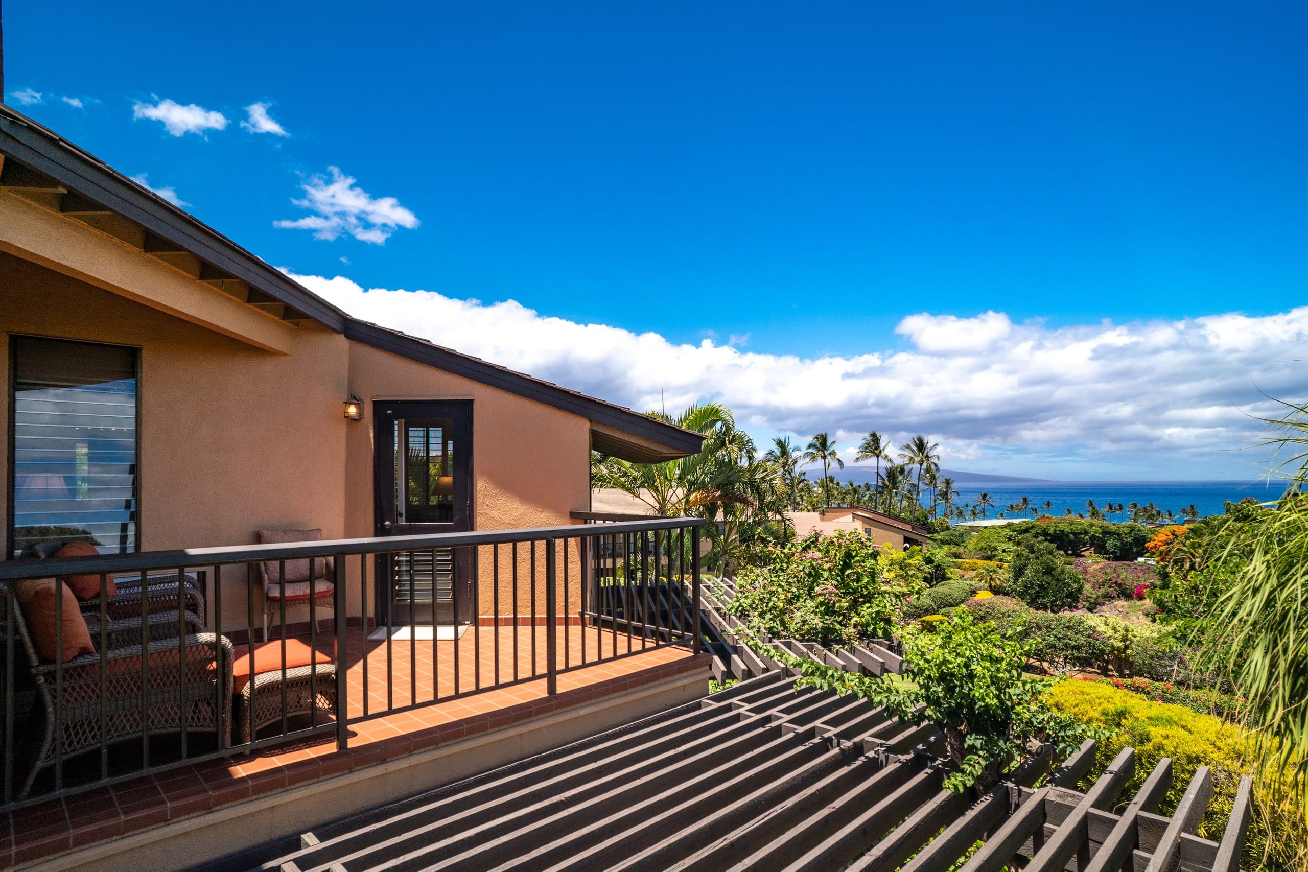 Condo in Kihei · ★4.7 · 2 bedrooms · 4 beds · 2.5 baths - Image 43
